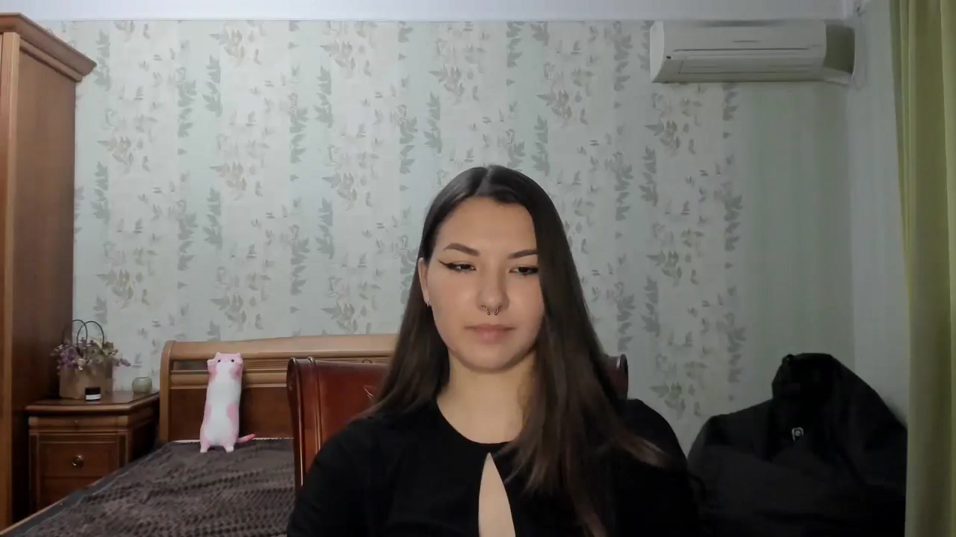 Gallery image thumbnail from AmnesiaGirl1's myfreecams stream on, 07/21/2024, 17:44 image 10 of 20