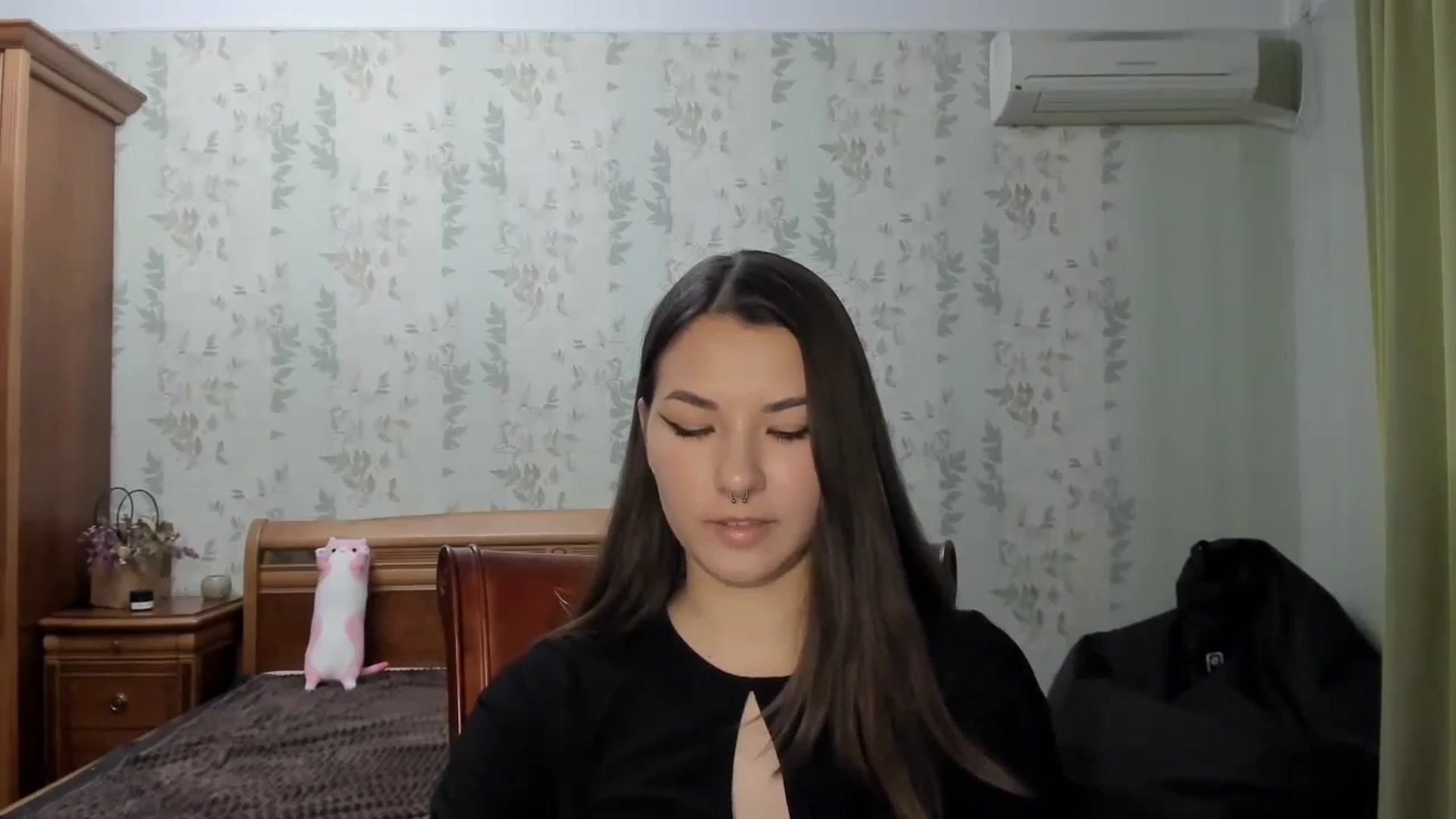 Gallery image thumbnail from AmnesiaGirl1's myfreecams stream on, 07/21/2024, 17:44 image 11 of 20