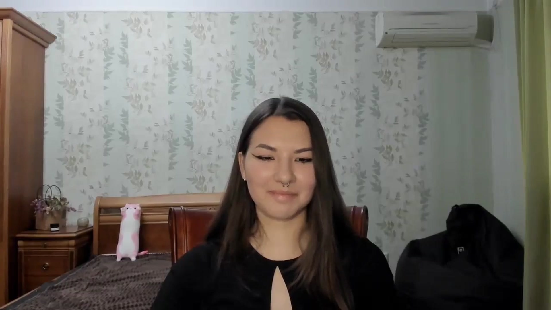 Gallery image thumbnail from AmnesiaGirl1's myfreecams stream on, 07/21/2024, 17:44 image 5 of 20