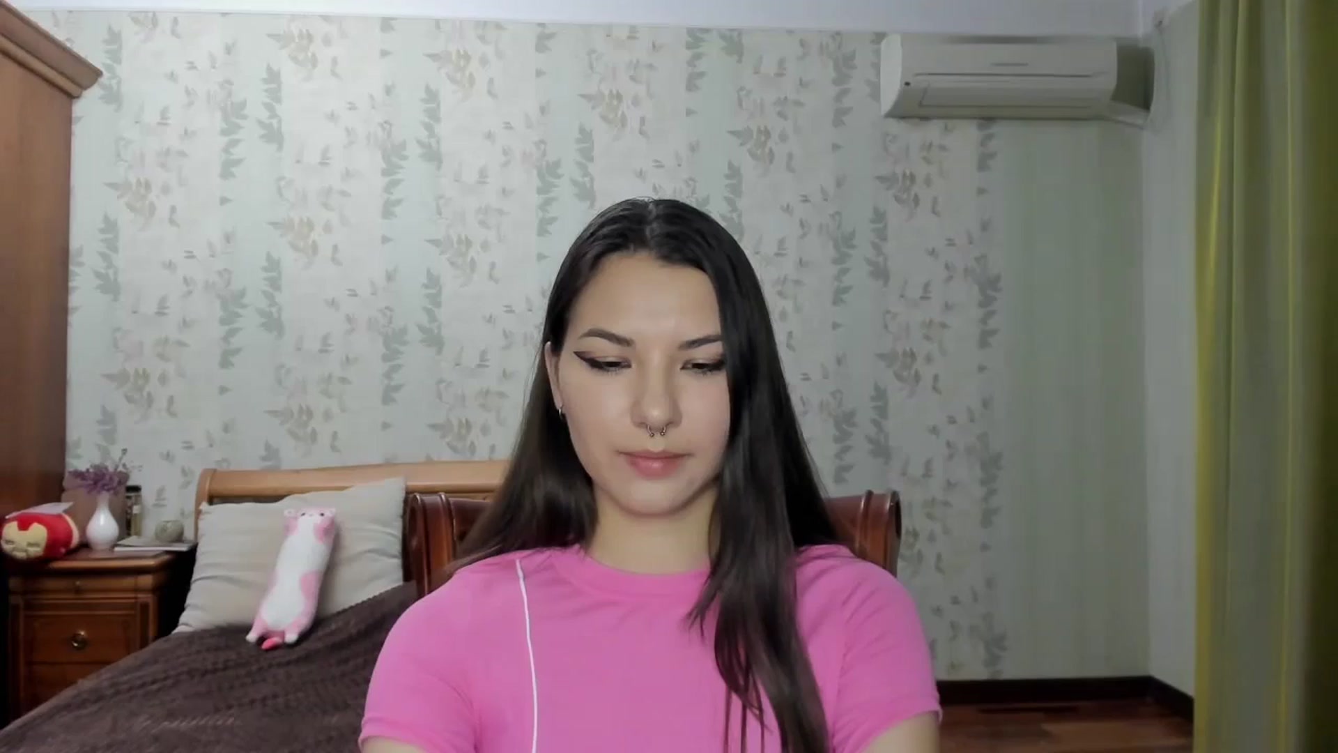 Gallery image thumbnail from AmnesiaGirl1's myfreecams stream on, 08/01/2024, 18:59 image 14 of 20