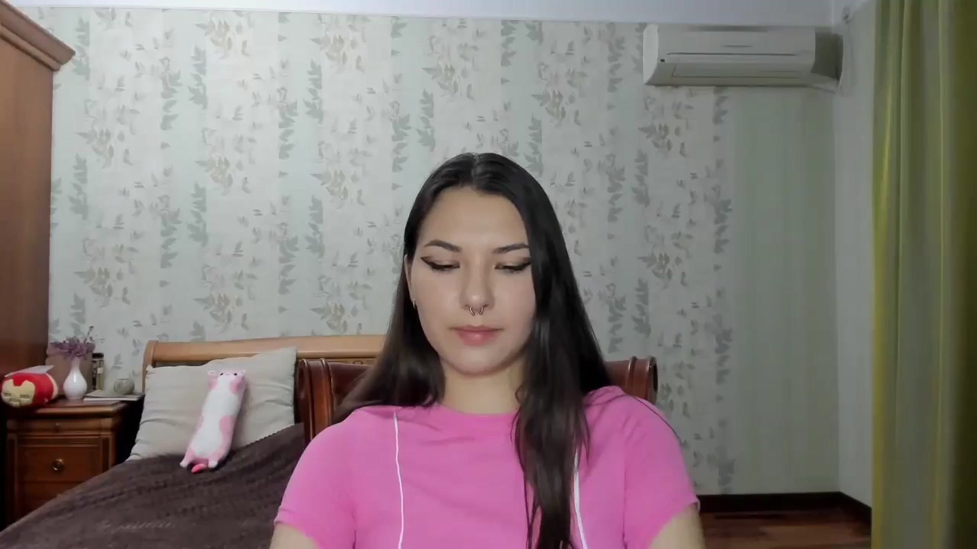 Gallery image thumbnail from AmnesiaGirl1's myfreecams stream on, 08/01/2024, 18:59 image 15 of 20