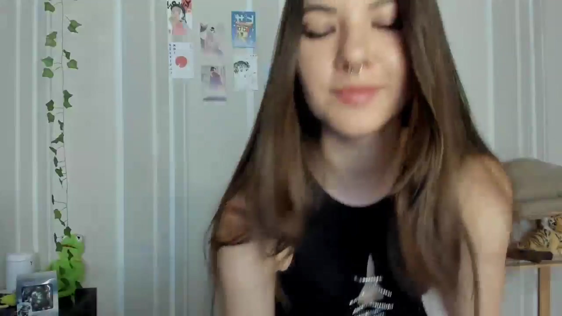 Gallery image thumbnail from AmnesiaGirl1's myfreecams stream on, 08/10/2024, 12:13 image 17 of 20