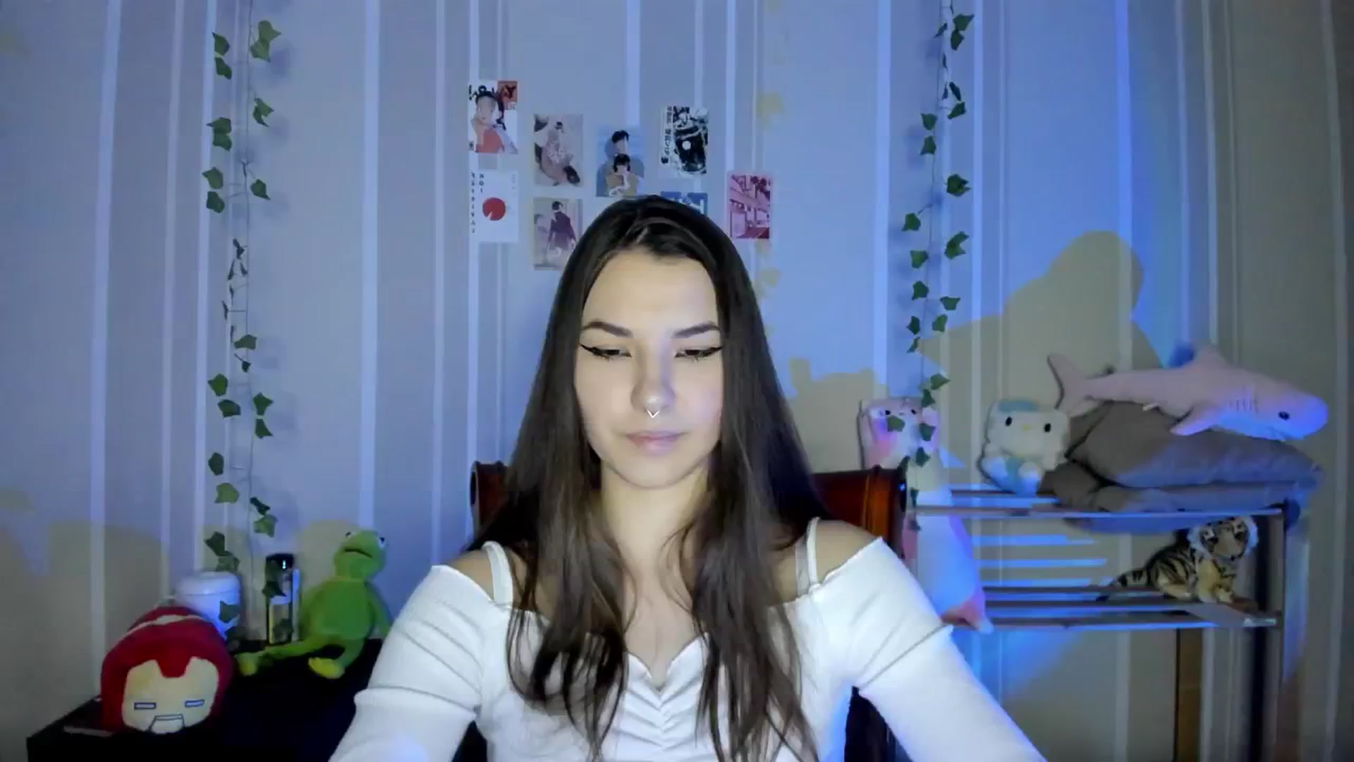 Gallery image thumbnail from AmnesiaGirl1's myfreecams stream on, 10/17/2024, 24:15 image 7 of 20