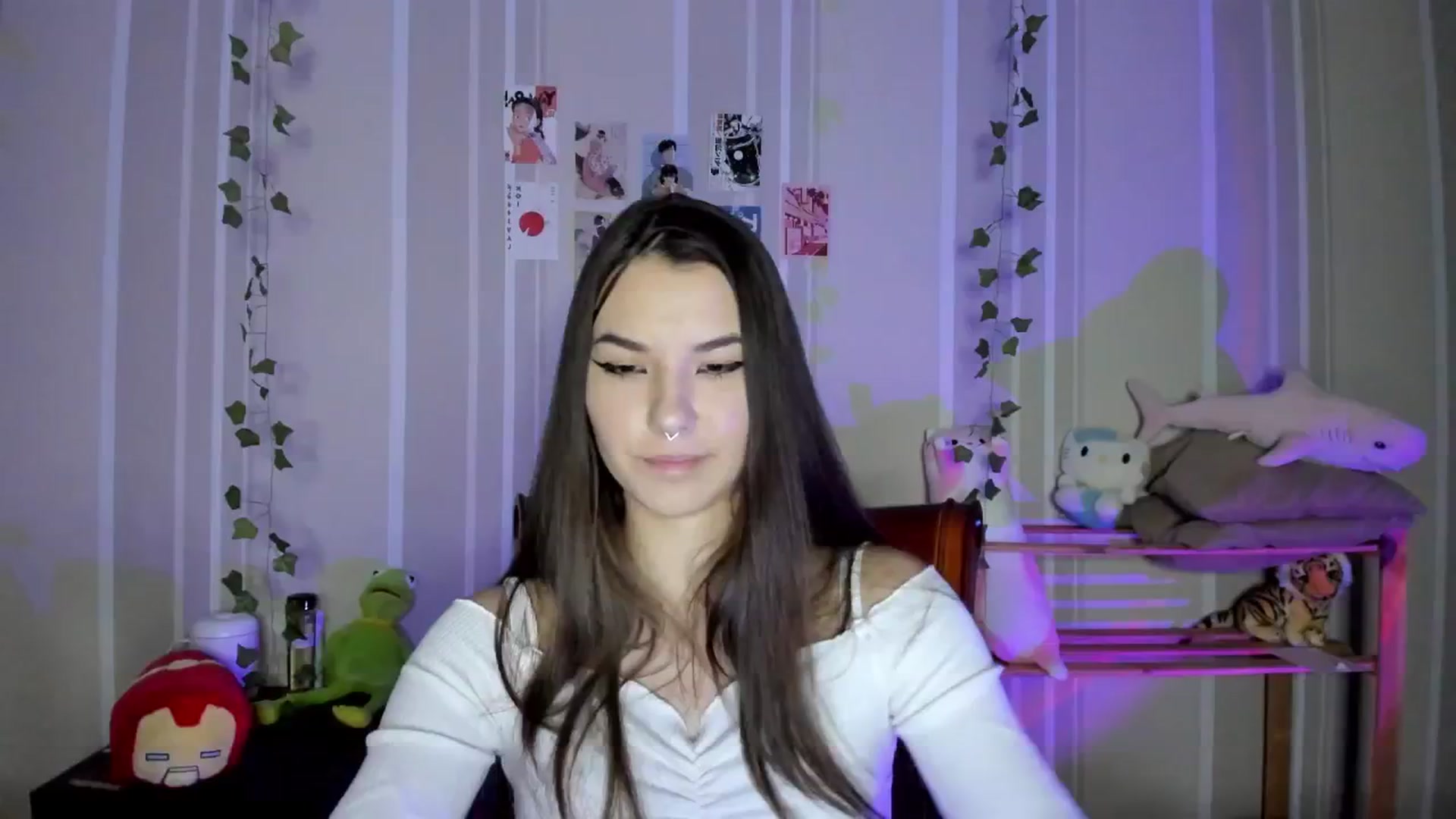 Gallery image thumbnail from AmnesiaGirl1's myfreecams stream on, 10/17/2024, 24:15 image 14 of 20