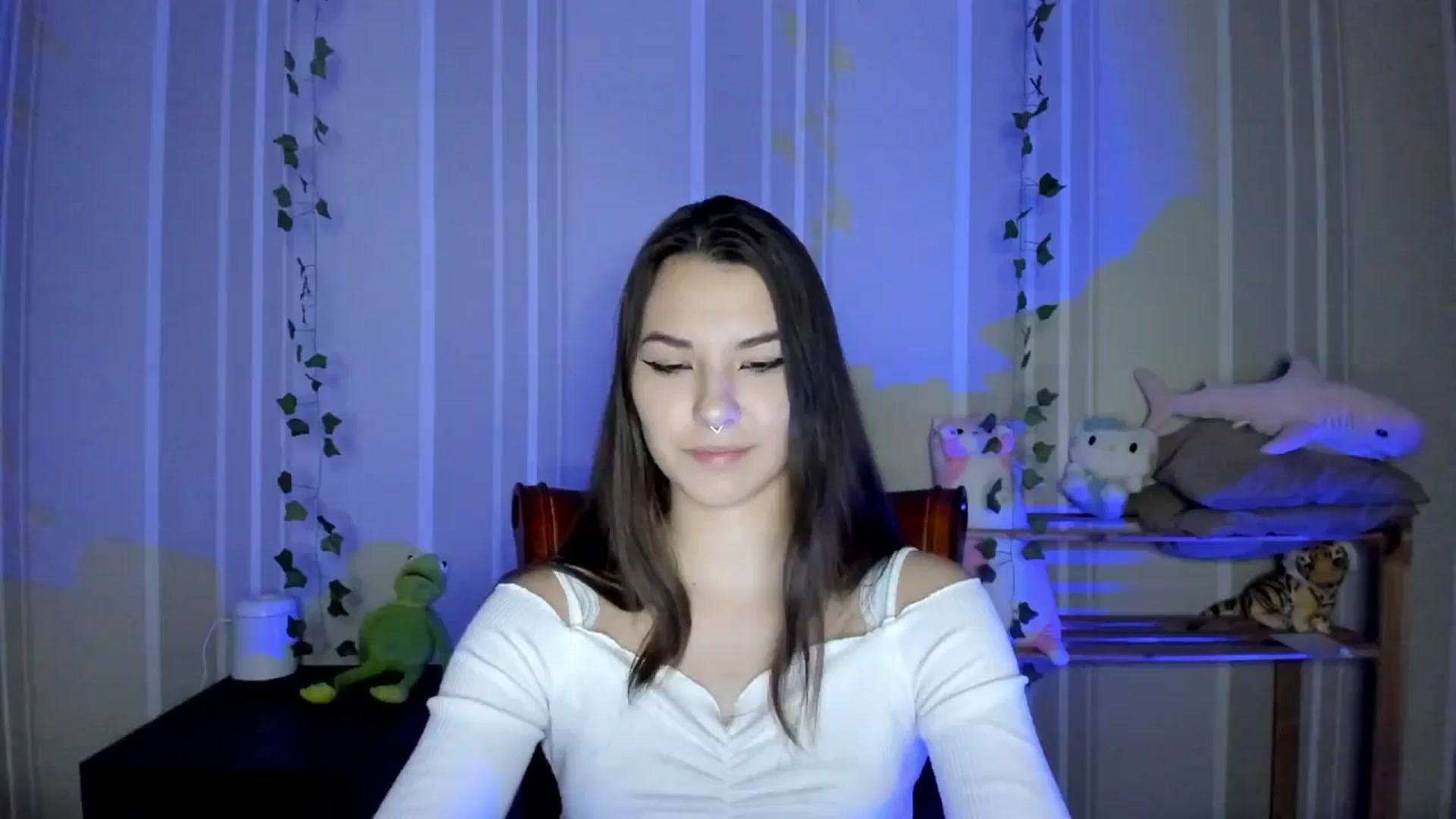 Gallery image thumbnail from AmnesiaGirl1's myfreecams stream on, 10/21/2024, 24:01 image 6 of 20