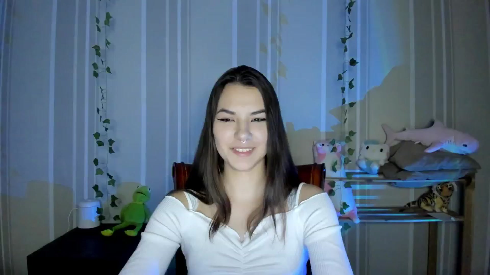 Gallery image thumbnail from AmnesiaGirl1's myfreecams stream on, 10/21/2024, 24:01 image 5 of 20