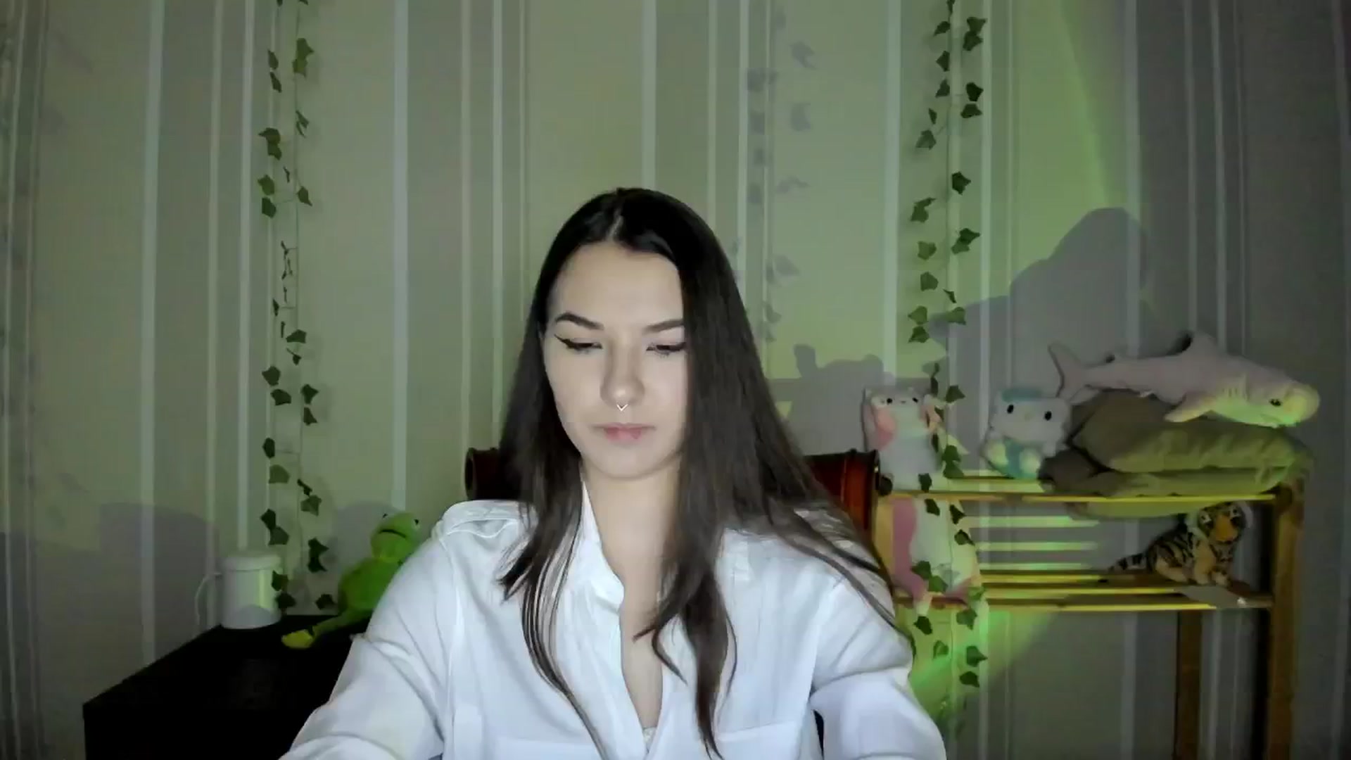 Gallery image thumbnail from AmnesiaGirl1's myfreecams stream on, 10/21/2024, 23:00 image 16 of 20