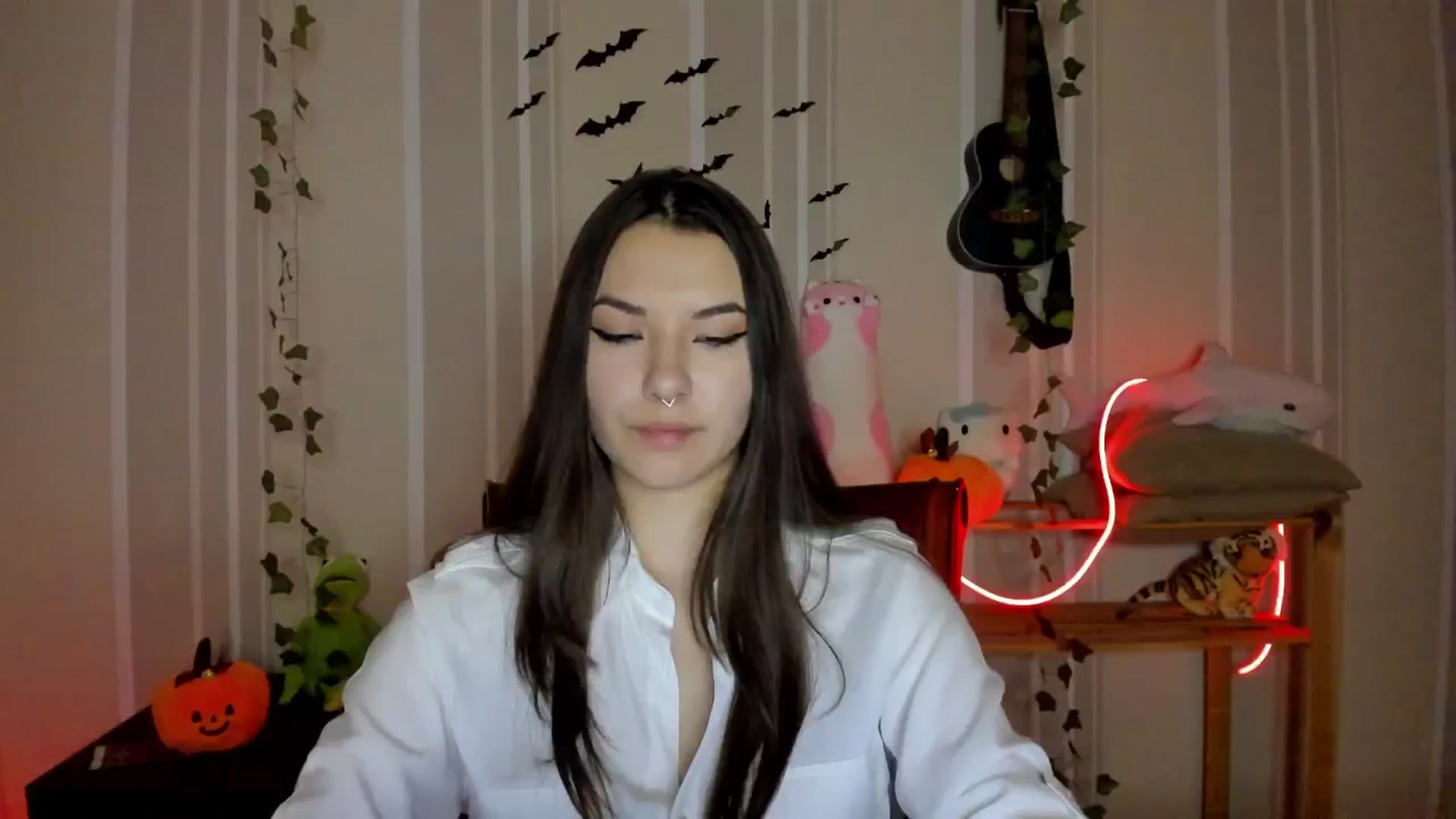 Gallery image thumbnail from AmnesiaGirl1's myfreecams stream on, 11/03/2024, 23:27 image 17 of 20