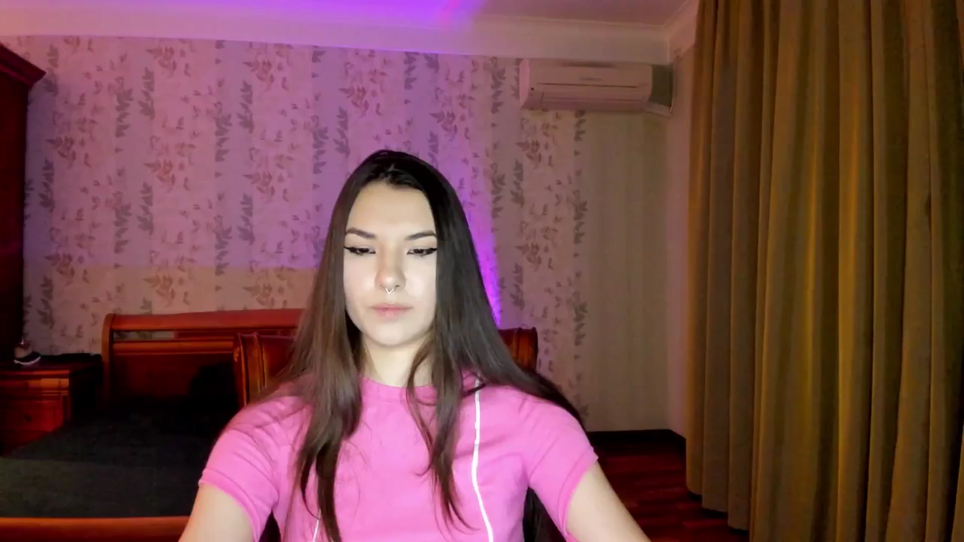 Gallery image thumbnail from AmnesiaGirl1's myfreecams stream on, 11/08/2024, 01:03 image 19 of 20