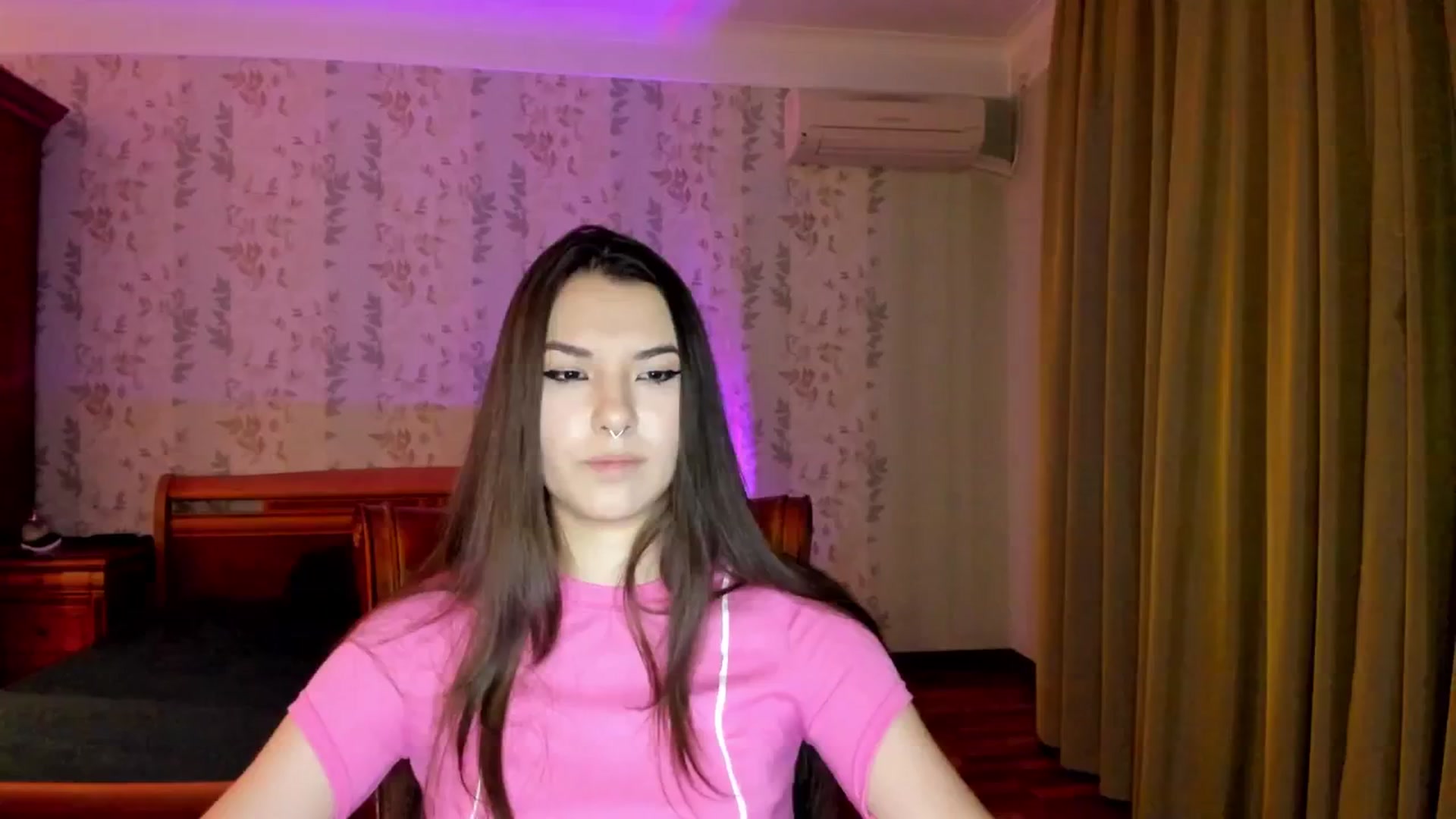 Gallery image thumbnail from AmnesiaGirl1's myfreecams stream on, 11/08/2024, 01:03 image 18 of 20