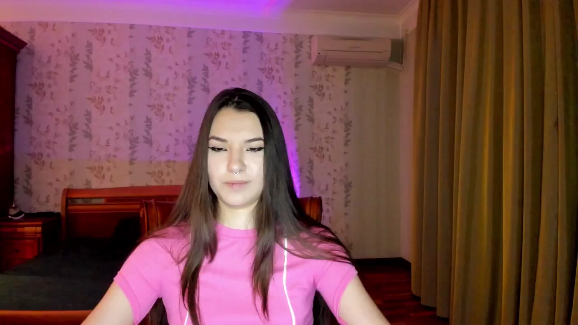 Gallery image thumbnail from AmnesiaGirl1's myfreecams stream on, 11/08/2024, 01:03 image 5 of 20