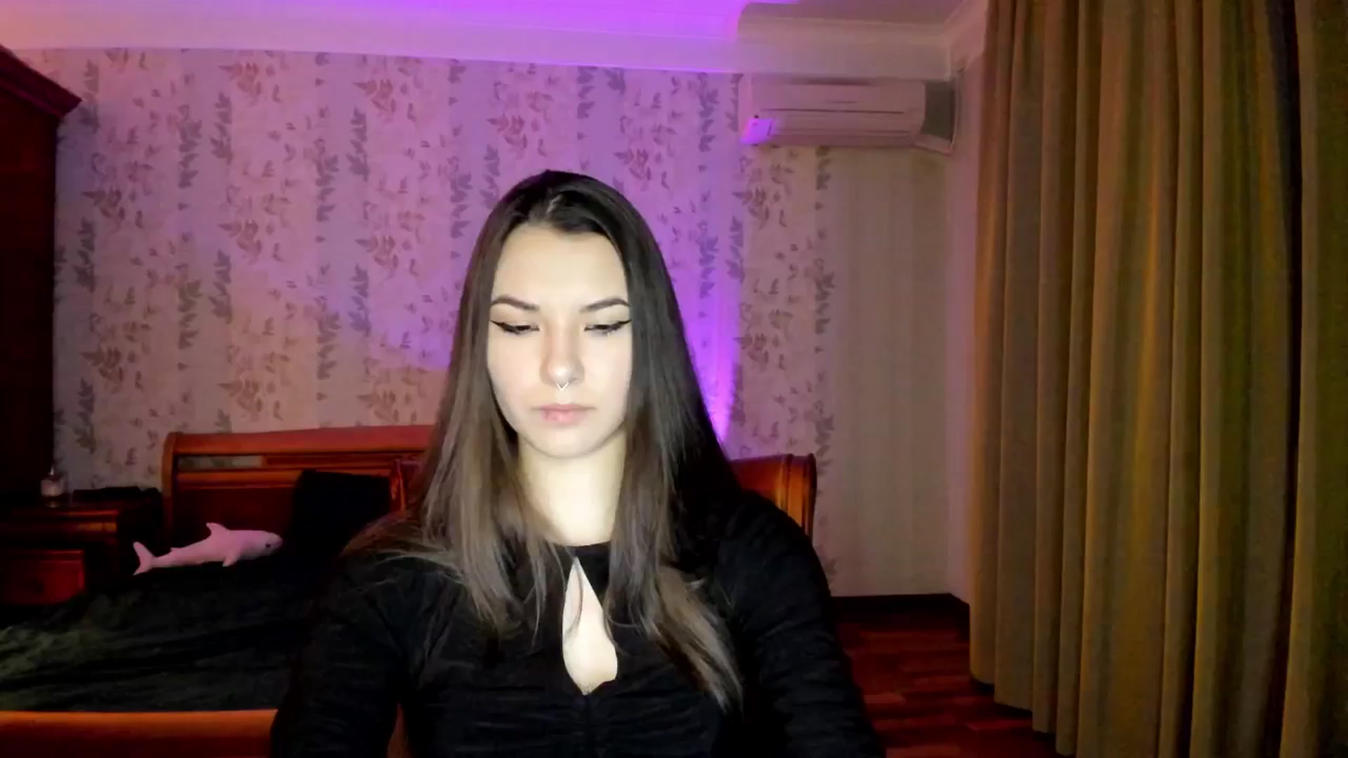 Gallery image thumbnail from AmnesiaGirl1's myfreecams stream on, 11/10/2024, 24:51 image 3 of 20