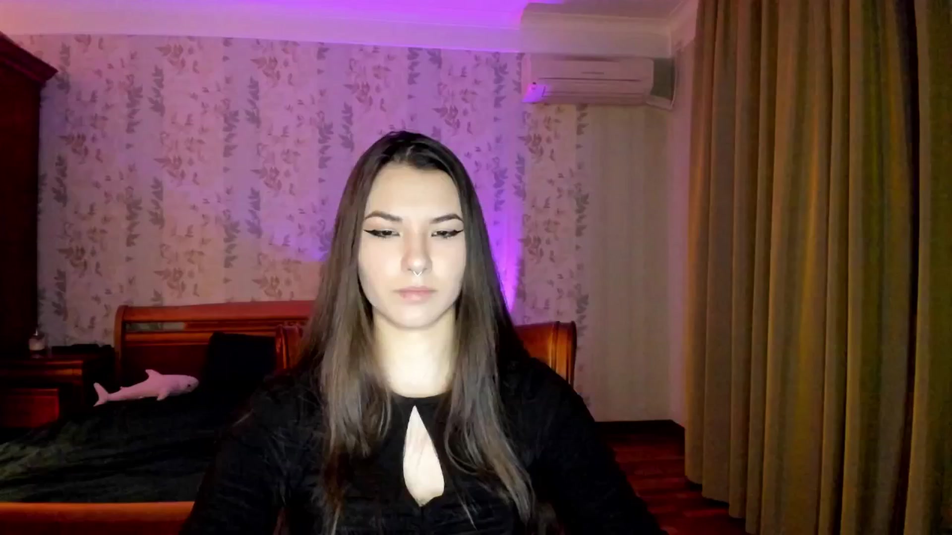 Gallery image thumbnail from AmnesiaGirl1's myfreecams stream on, 11/10/2024, 24:51 image 12 of 20