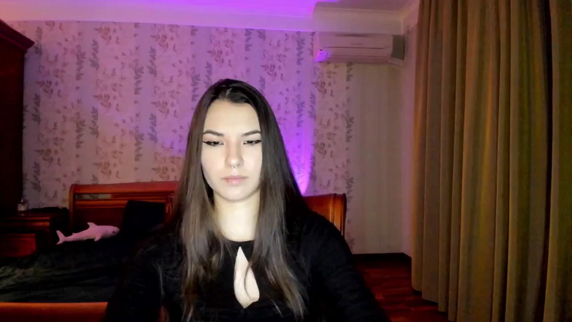 Gallery image thumbnail from AmnesiaGirl1's myfreecams stream on, 11/10/2024, 24:51 image 11 of 20