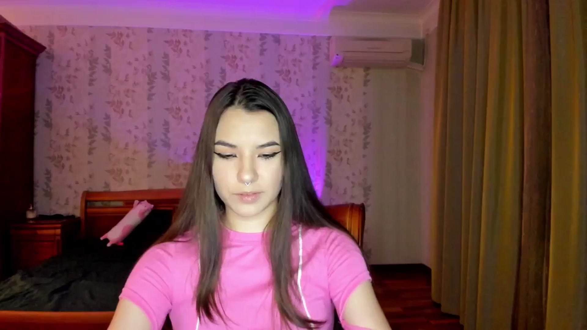 Gallery image thumbnail from AmnesiaGirl1's myfreecams stream on, 11/17/2024, 24:45 image 11 of 20