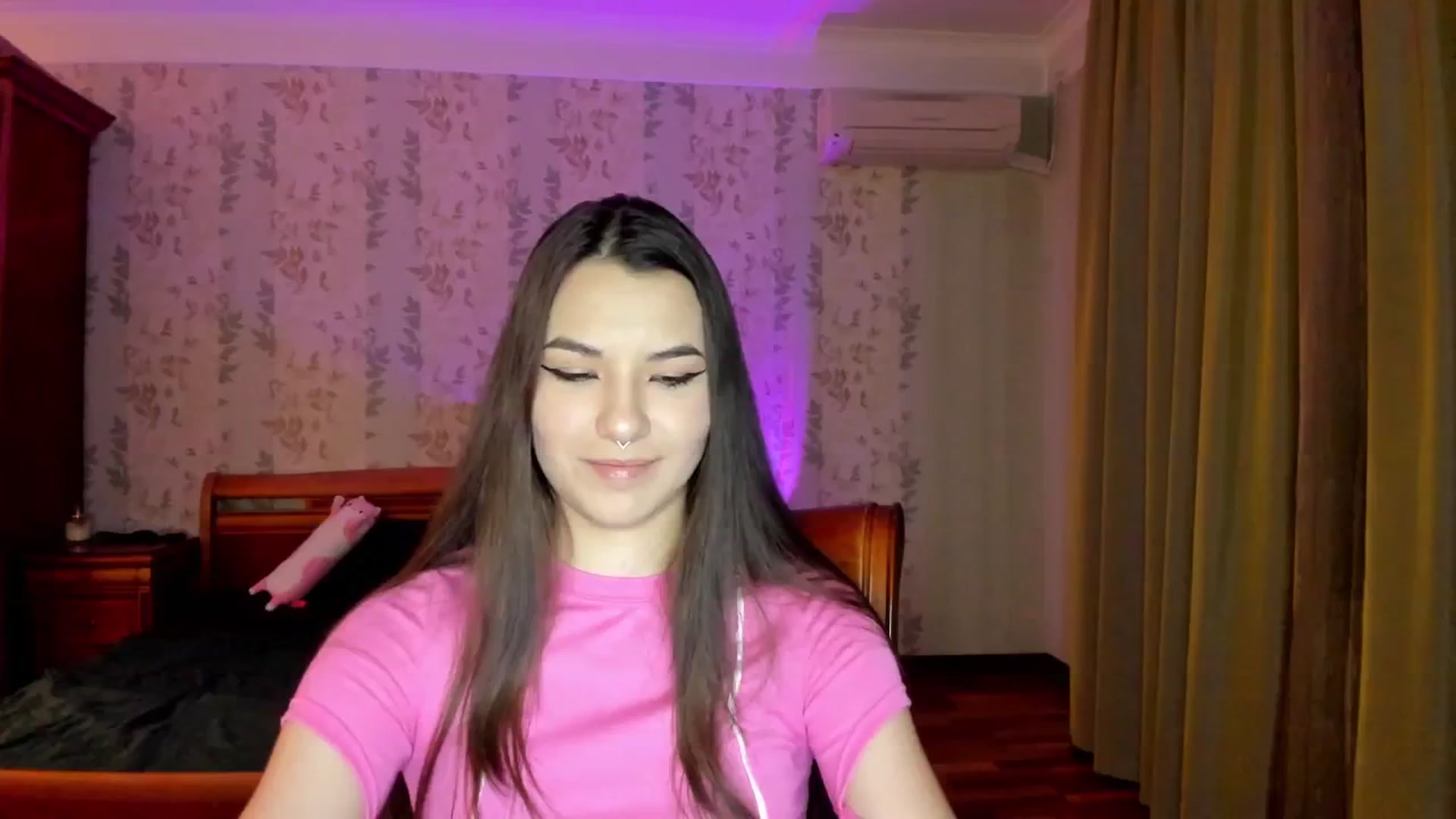 Gallery image thumbnail from AmnesiaGirl1's myfreecams stream on, 11/17/2024, 24:45 image 18 of 20