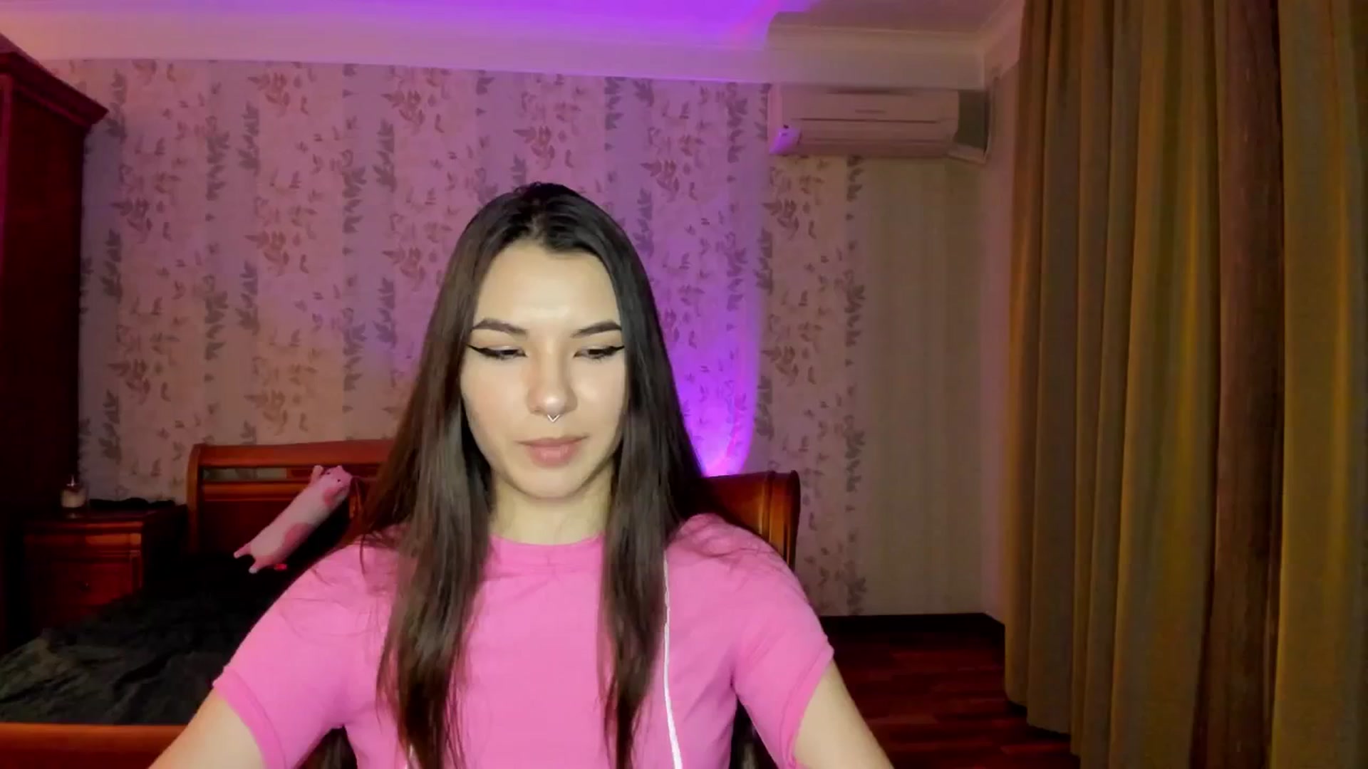 Gallery image thumbnail from AmnesiaGirl1's myfreecams stream on, 11/17/2024, 01:46 image 18 of 20