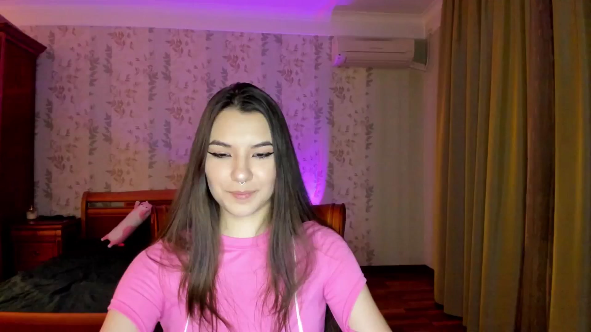 Gallery image thumbnail from AmnesiaGirl1's myfreecams stream on, 11/17/2024, 01:46 image 9 of 20