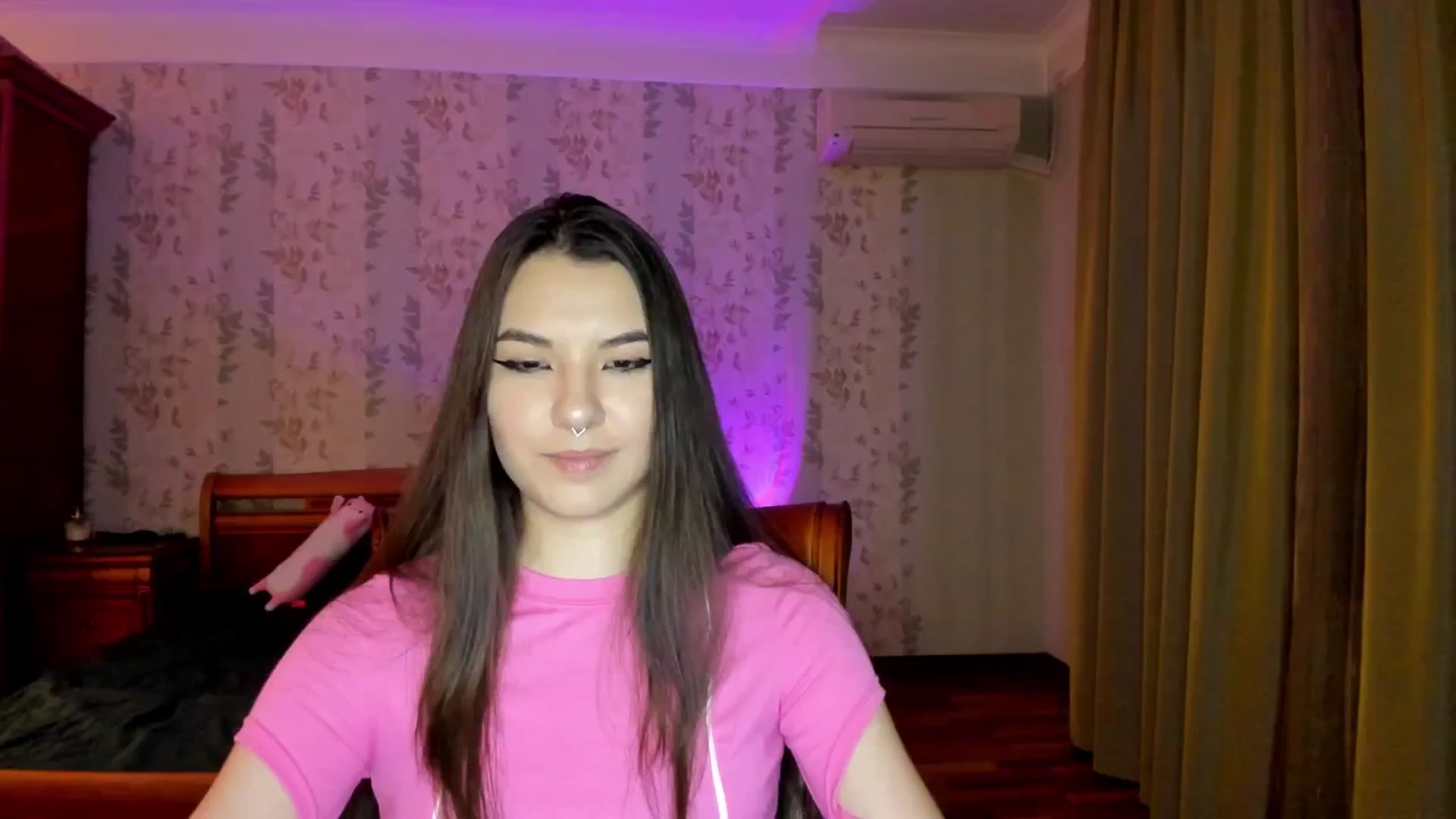 Gallery image thumbnail from AmnesiaGirl1's myfreecams stream on, 11/17/2024, 01:46 image 15 of 20