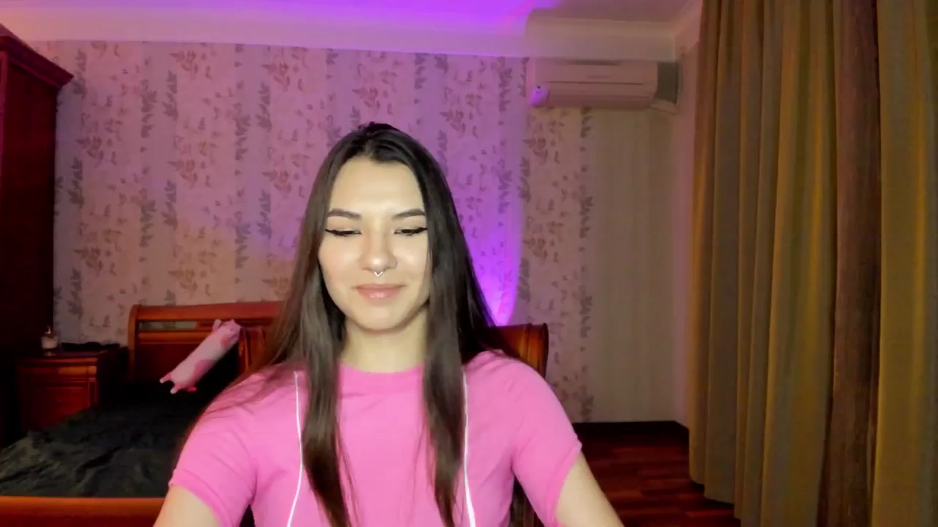 Gallery image thumbnail from AmnesiaGirl1's myfreecams stream on, 11/17/2024, 01:46 image 19 of 20