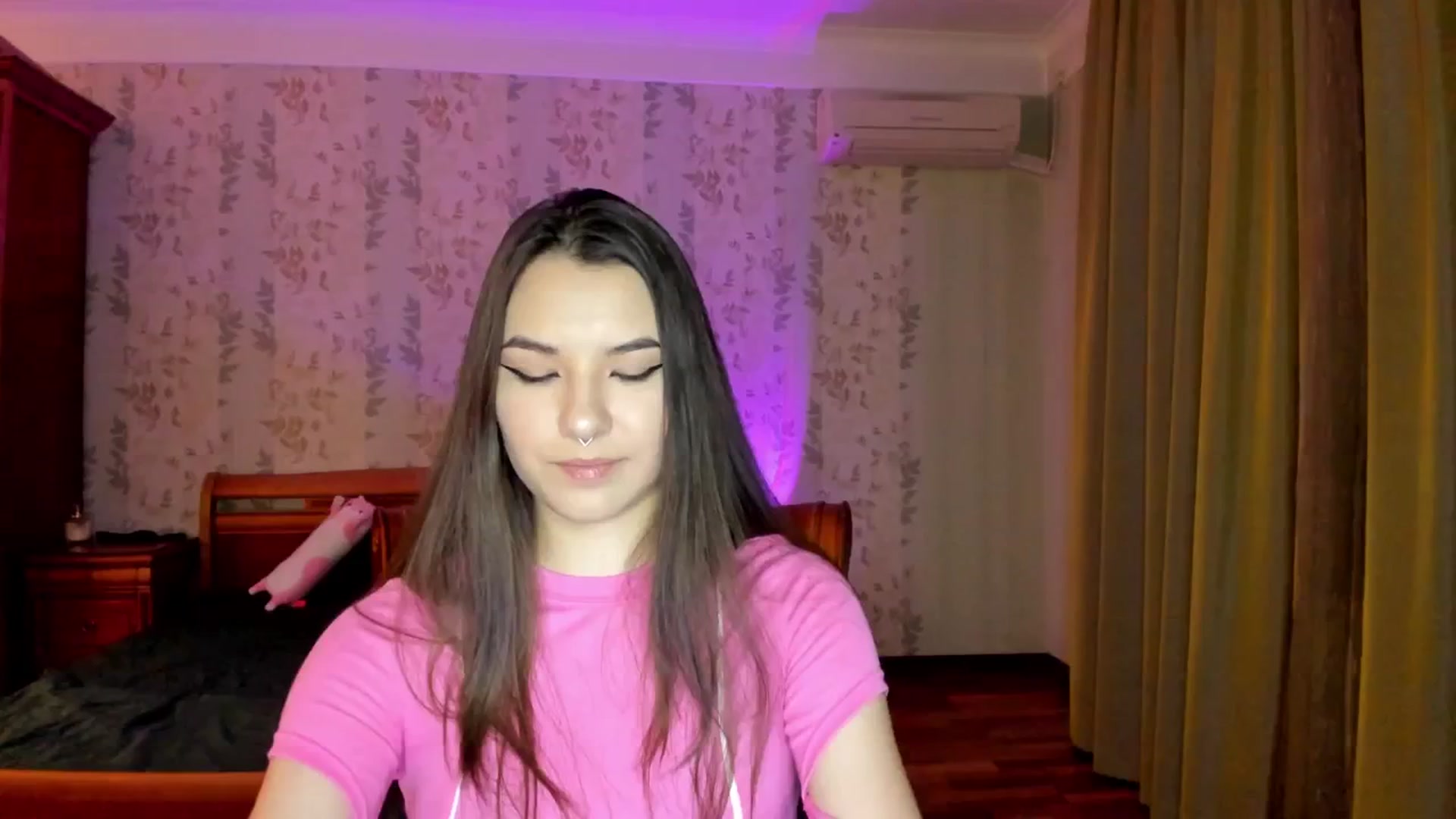 Gallery image thumbnail from AmnesiaGirl1's myfreecams stream on, 11/17/2024, 01:46 image 4 of 20