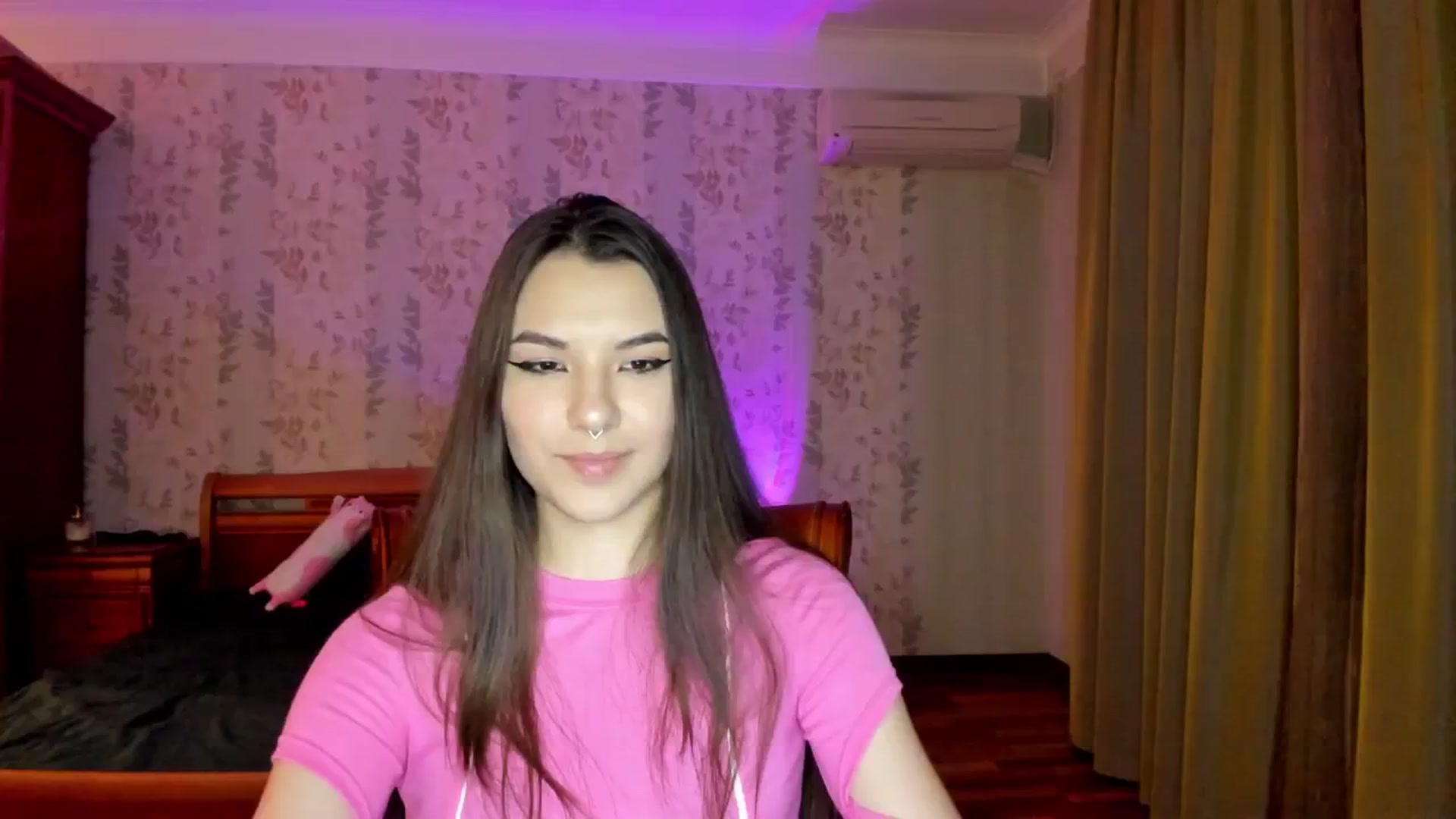 Gallery image thumbnail from AmnesiaGirl1's myfreecams stream on, 11/17/2024, 01:46 image 5 of 20