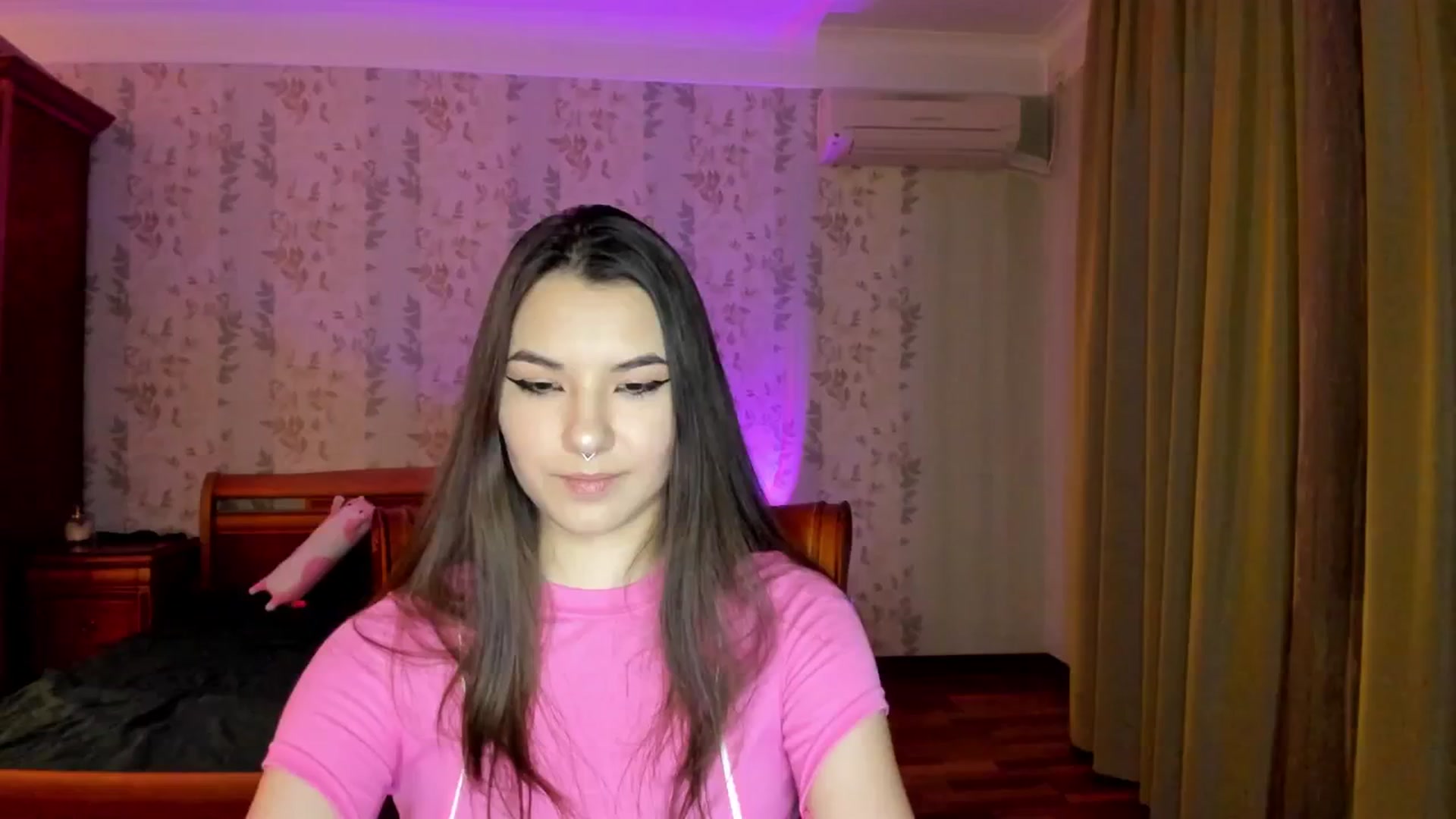 Gallery image thumbnail from AmnesiaGirl1's myfreecams stream on, 11/17/2024, 01:46 image 8 of 20