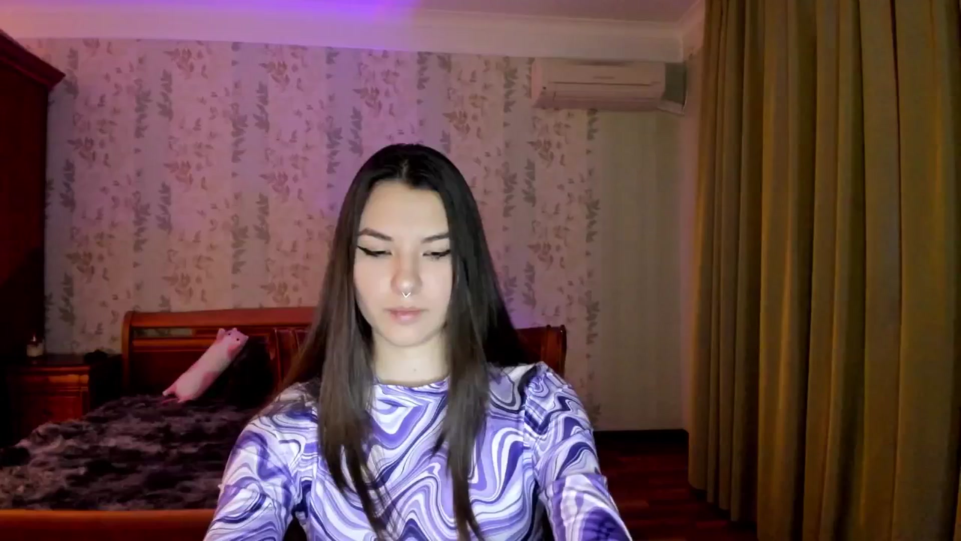 Gallery image thumbnail from AmnesiaGirl1's myfreecams stream on, 11/21/2024, 22:40 image 6 of 20
