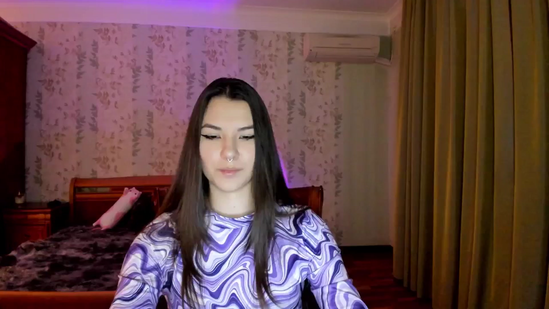 Gallery image thumbnail from AmnesiaGirl1's myfreecams stream on, 11/21/2024, 22:40 image 10 of 20