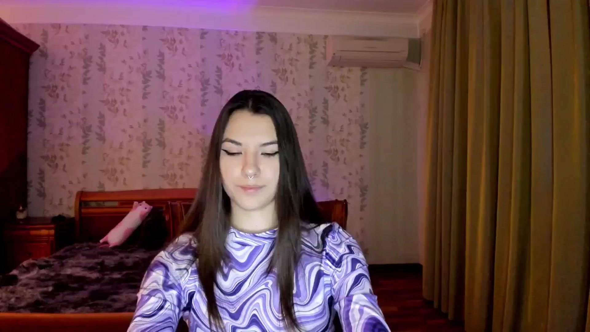 Gallery image thumbnail from AmnesiaGirl1's myfreecams stream on, 11/21/2024, 22:40 image 9 of 20