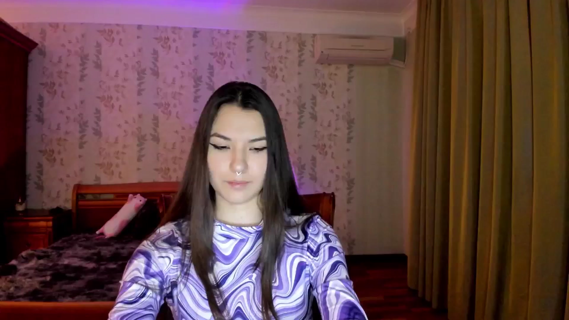 Gallery image thumbnail from AmnesiaGirl1's myfreecams stream on, 11/21/2024, 22:40 image 11 of 20