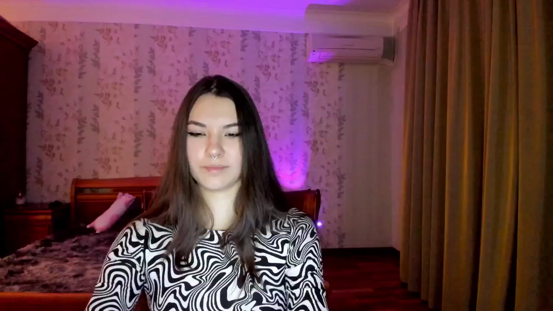 Gallery image thumbnail from AmnesiaGirl1's myfreecams stream on, 11/24/2024, 24:02 image 17 of 20