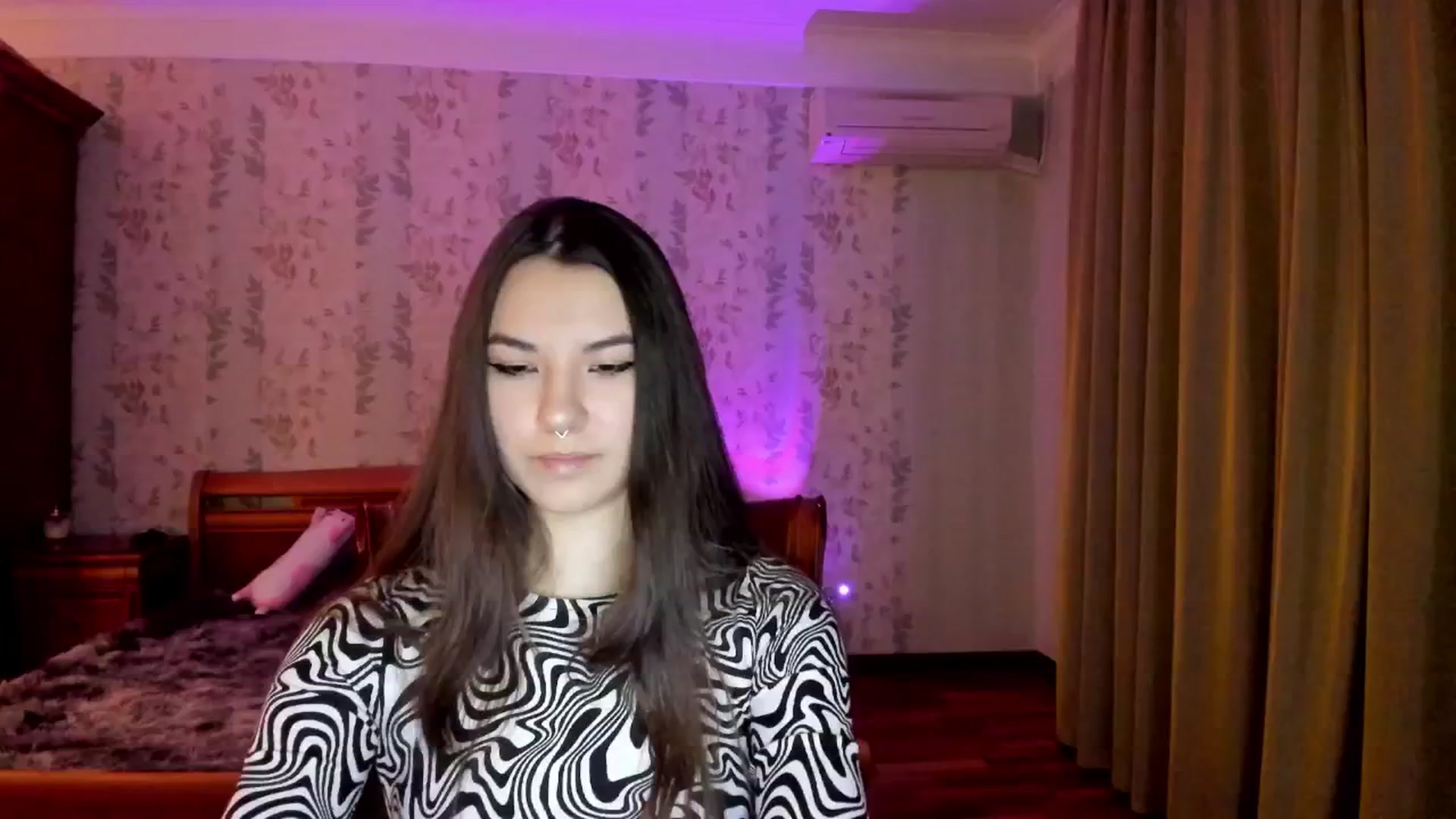 Gallery image thumbnail from AmnesiaGirl1's myfreecams stream on, 11/24/2024, 24:02 image 3 of 20