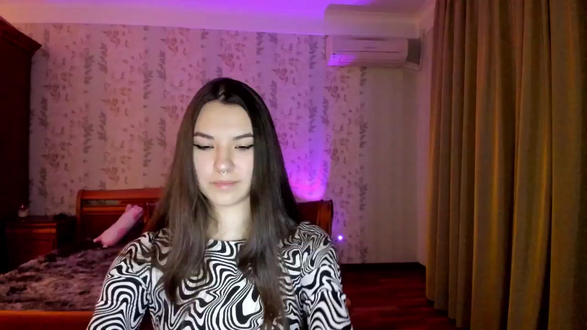 Gallery image thumbnail from AmnesiaGirl1's myfreecams stream on, 11/24/2024, 24:02 image 6 of 20