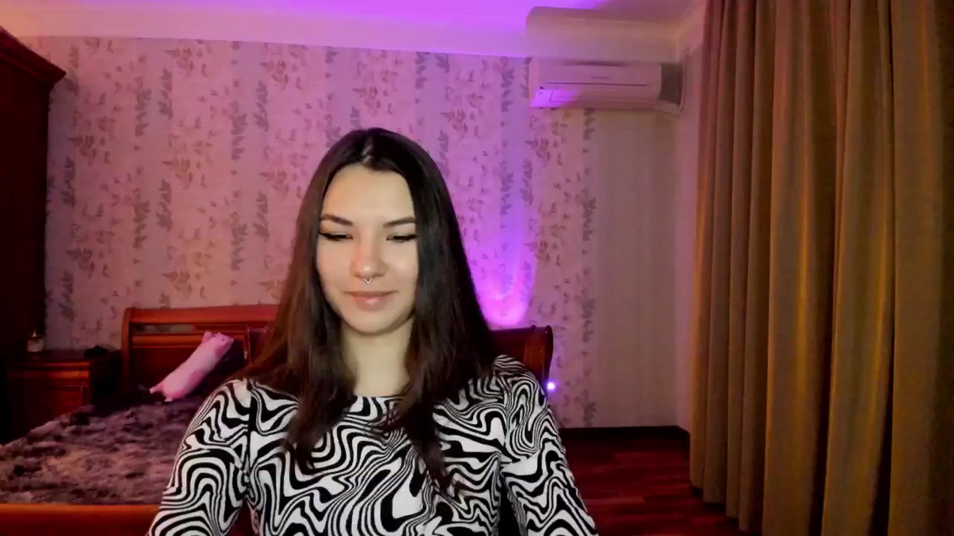 Gallery image thumbnail from AmnesiaGirl1's myfreecams stream on, 11/24/2024, 24:02 image 20 of 20