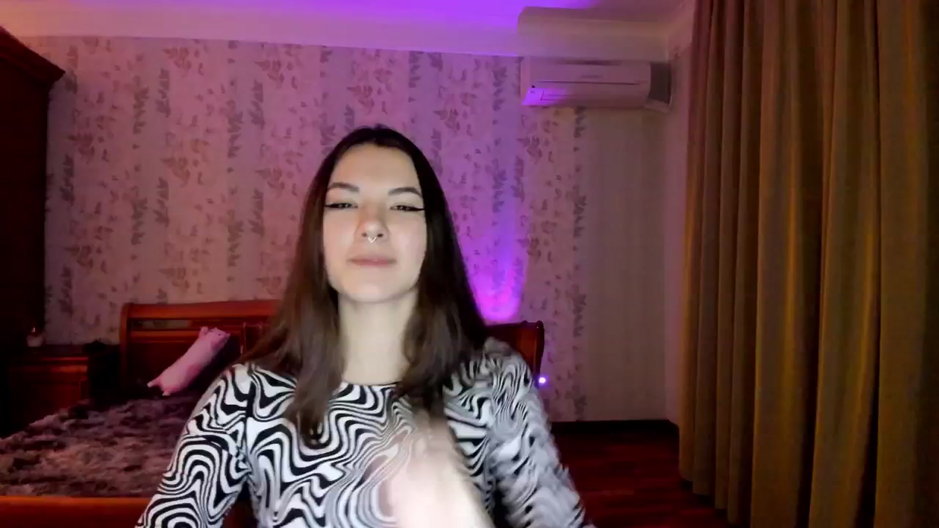 Gallery image thumbnail from AmnesiaGirl1's myfreecams stream on, 11/24/2024, 24:02 image 19 of 20