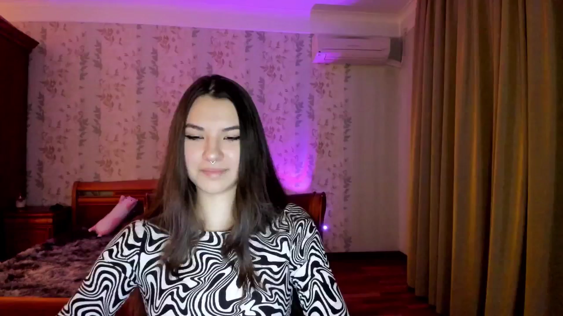 Gallery image thumbnail from AmnesiaGirl1's myfreecams stream on, 11/24/2024, 01:14 image 1 of 20