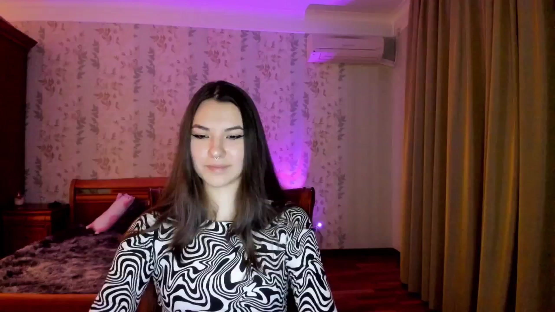 Gallery image thumbnail from AmnesiaGirl1's myfreecams stream on, 11/24/2024, 01:14 image 2 of 20