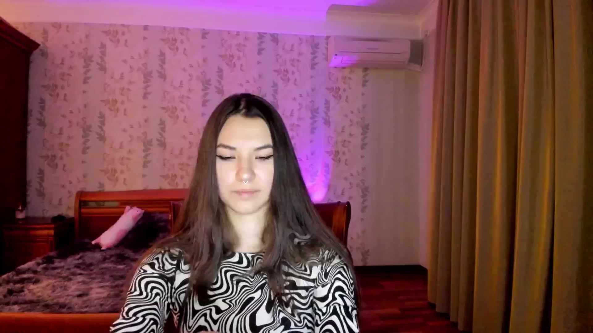 Gallery image thumbnail from AmnesiaGirl1's myfreecams stream on, 11/24/2024, 01:14 image 19 of 20