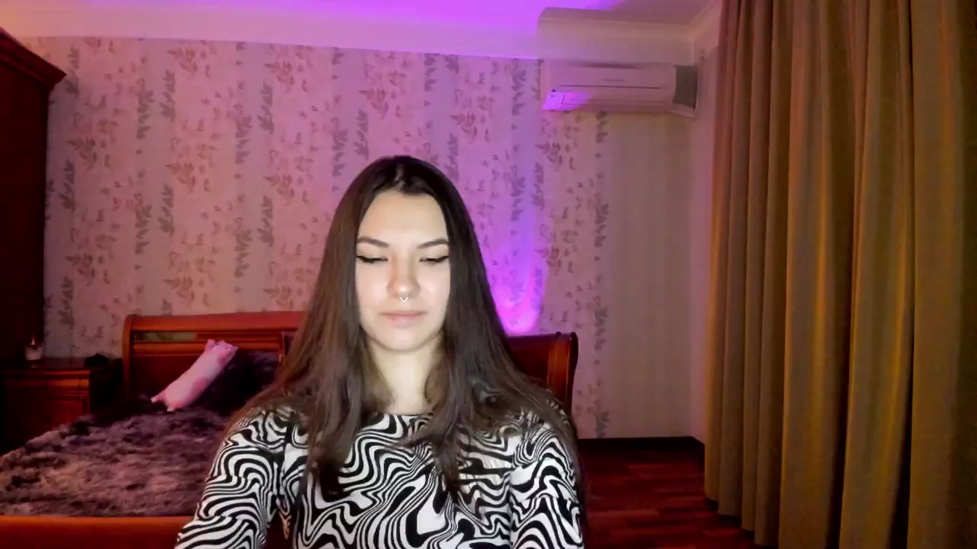 Gallery image thumbnail from AmnesiaGirl1's myfreecams stream on, 11/24/2024, 01:14 image 20 of 20