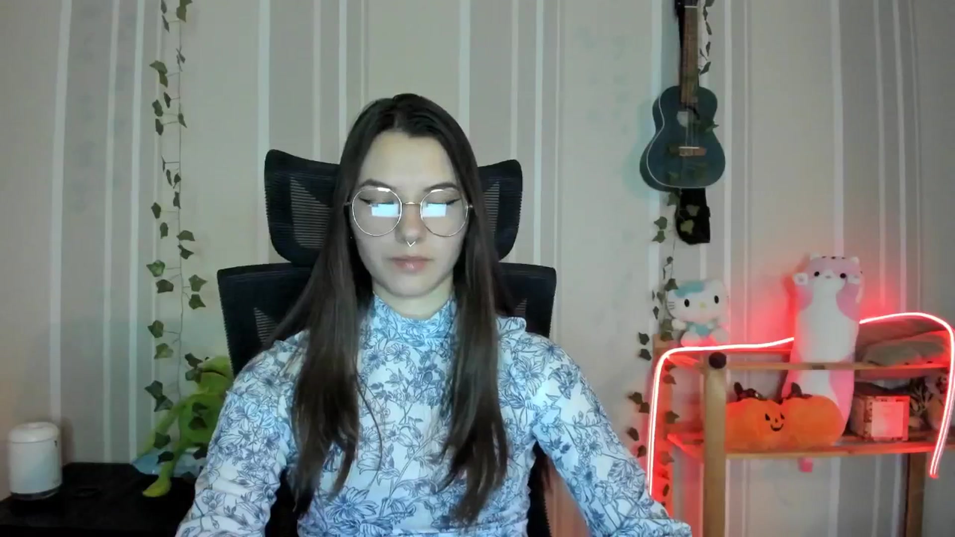 Gallery image thumbnail from AmnesiaGirl1's myfreecams stream on, 12/10/2024, 13:25 image 14 of 20