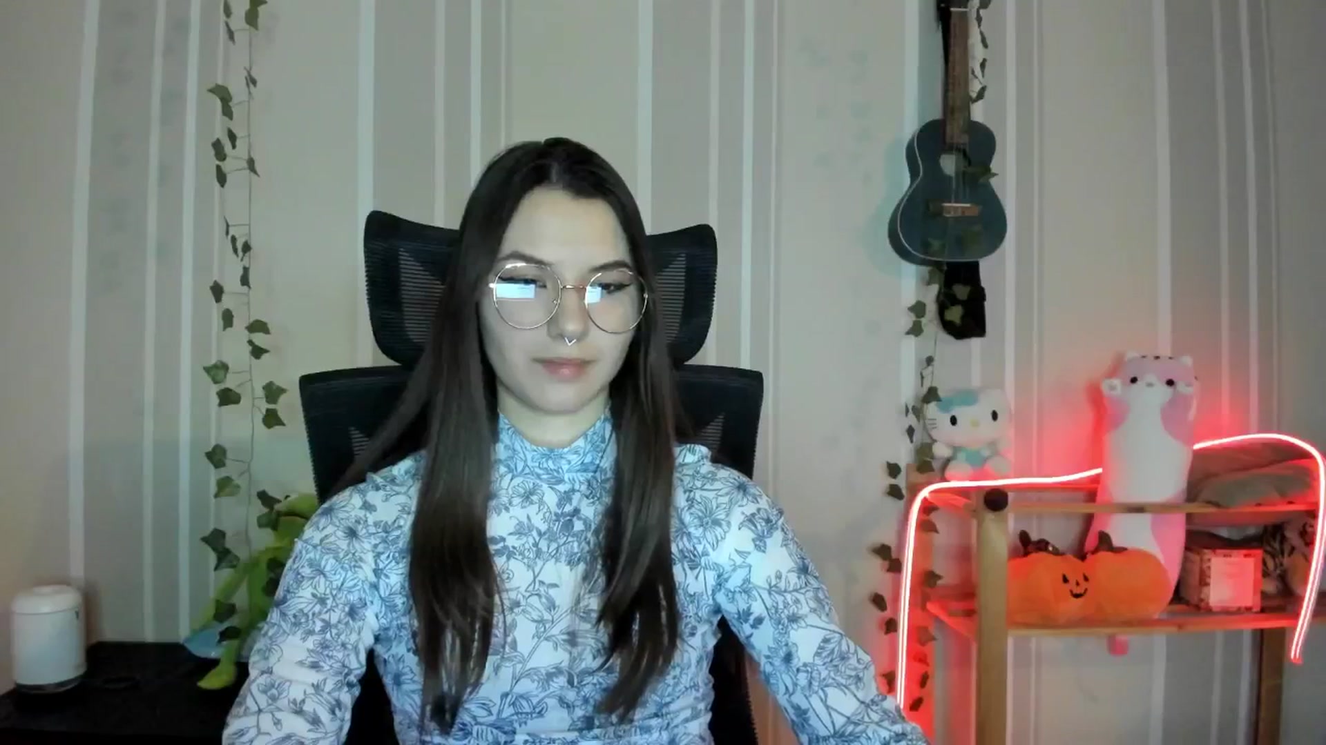 Gallery image thumbnail from AmnesiaGirl1's myfreecams stream on, 12/10/2024, 13:25 image 18 of 20