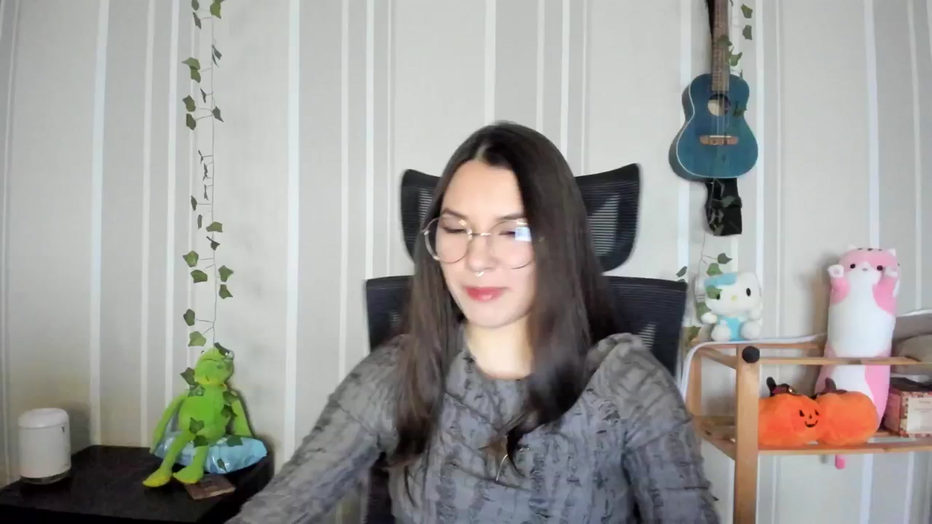 Gallery image thumbnail from AmnesiaGirl1's myfreecams stream on, 12/11/2024, 13:01 image 8 of 20