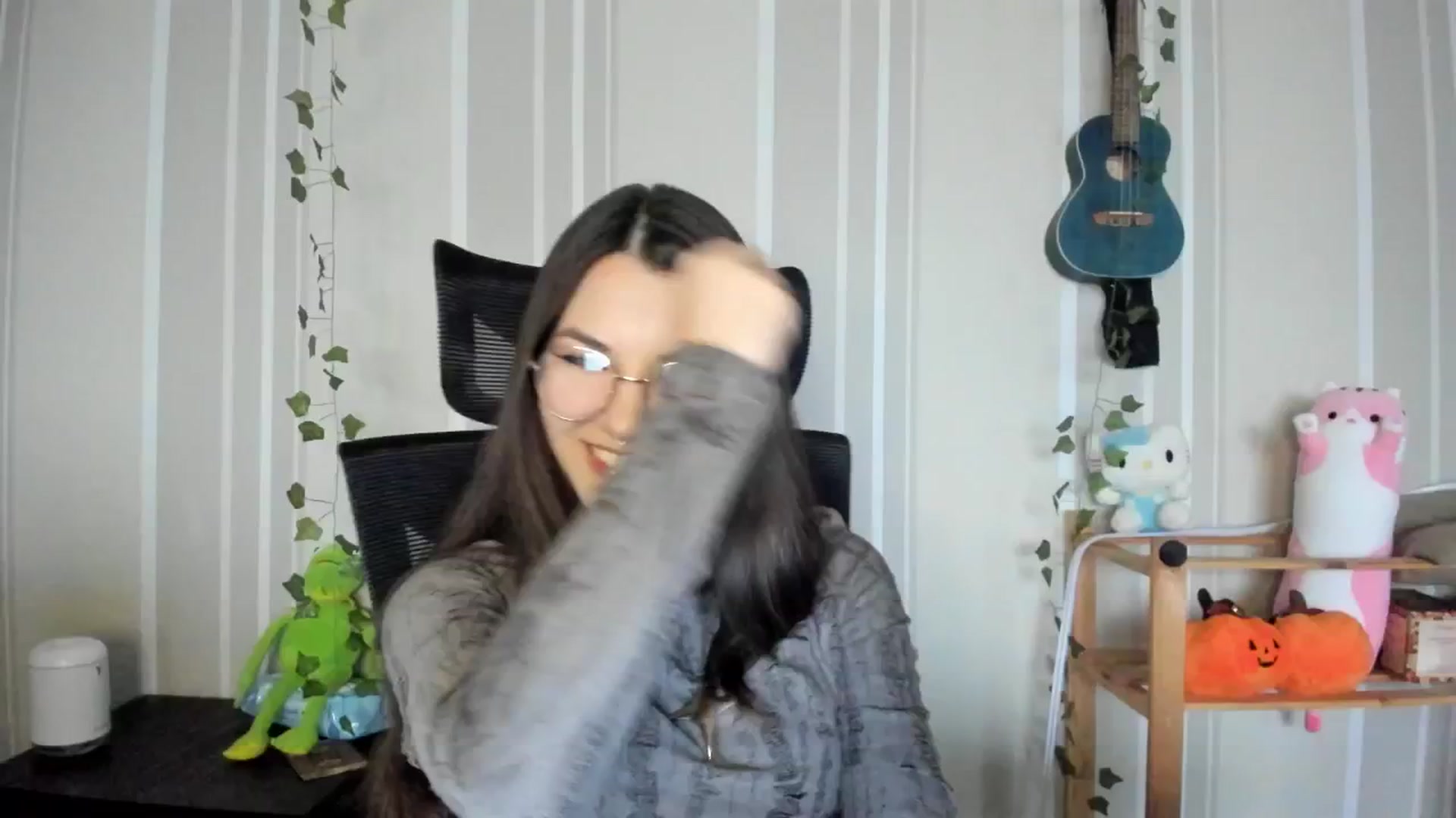 Gallery image thumbnail from AmnesiaGirl1's myfreecams stream on, 12/11/2024, 13:01 image 18 of 20