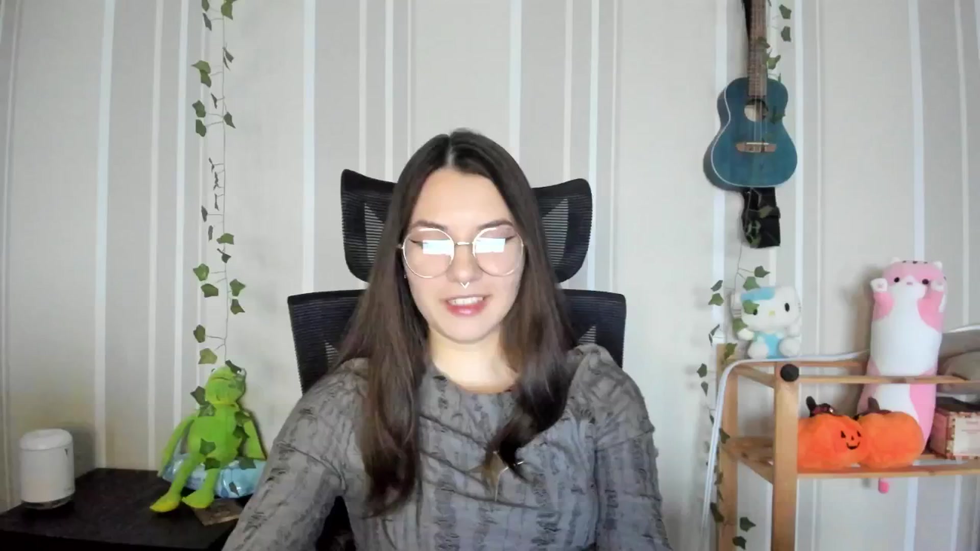 Gallery image thumbnail from AmnesiaGirl1's myfreecams stream on, 12/11/2024, 13:01 image 12 of 20
