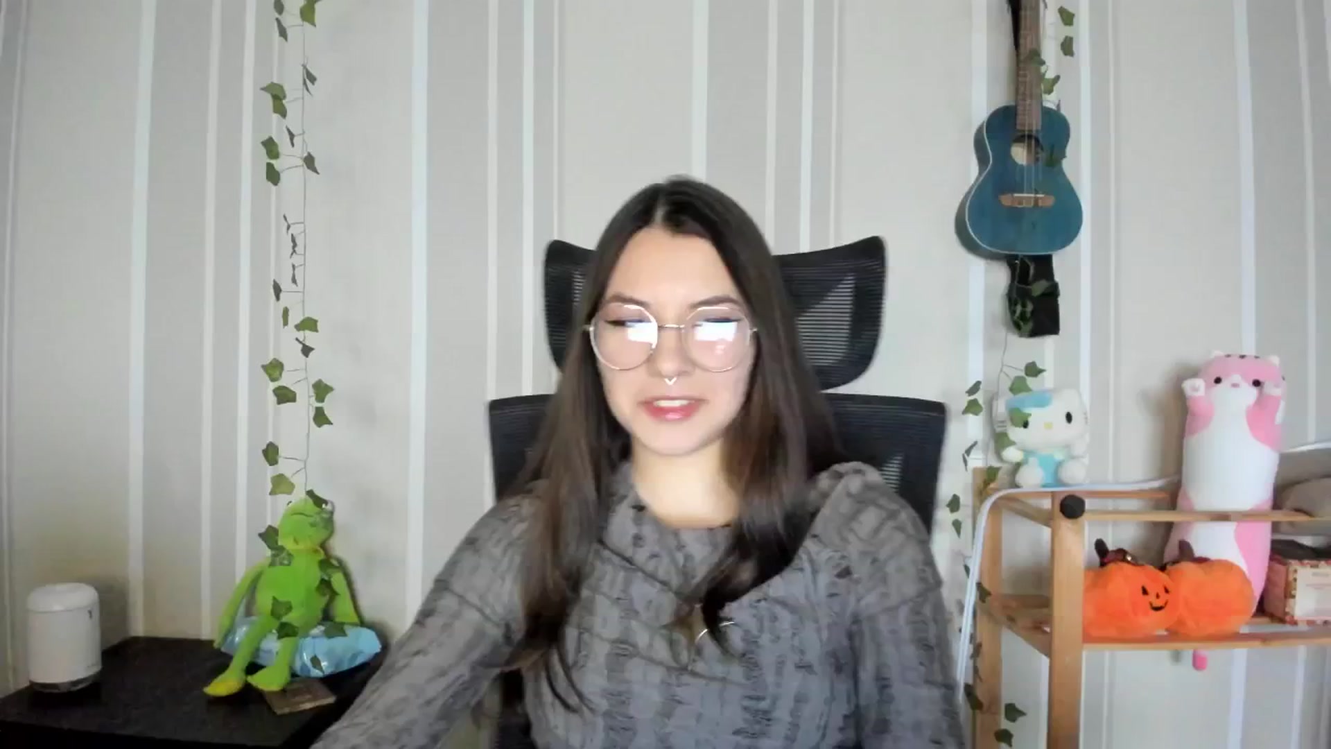 Gallery image thumbnail from AmnesiaGirl1's myfreecams stream on, 12/11/2024, 13:01 image 5 of 20