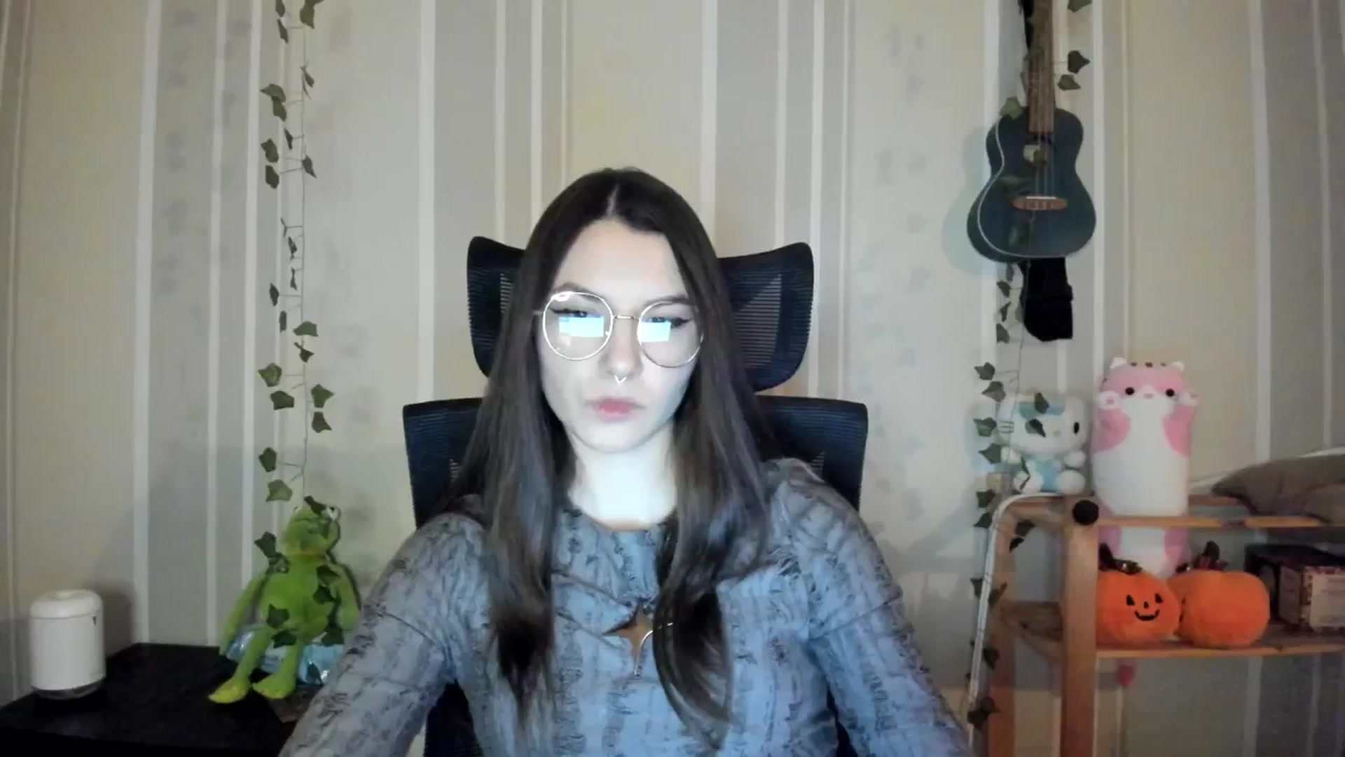 Gallery image thumbnail from AmnesiaGirl1's myfreecams stream on, 12/11/2024, 14:24 image 15 of 20