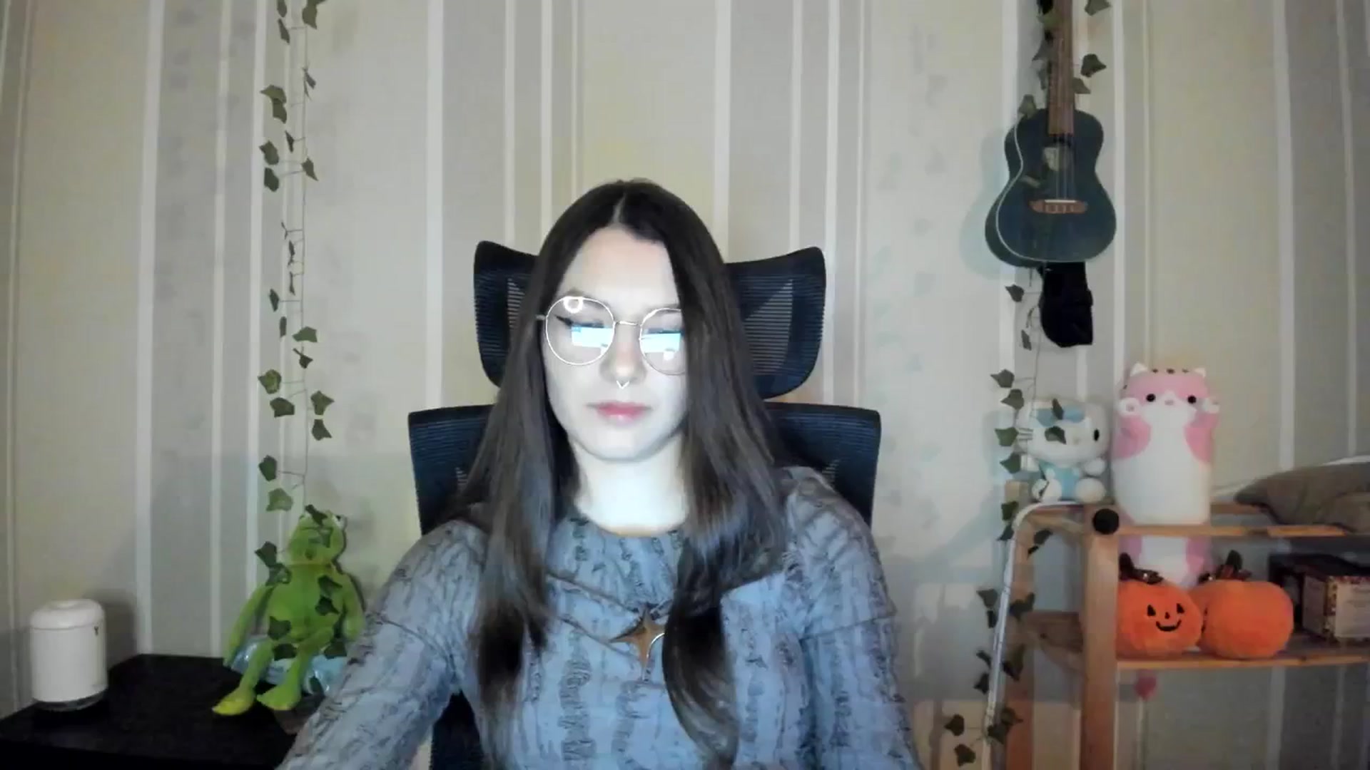 Gallery image thumbnail from AmnesiaGirl1's myfreecams stream on, 12/11/2024, 14:24 image 17 of 20
