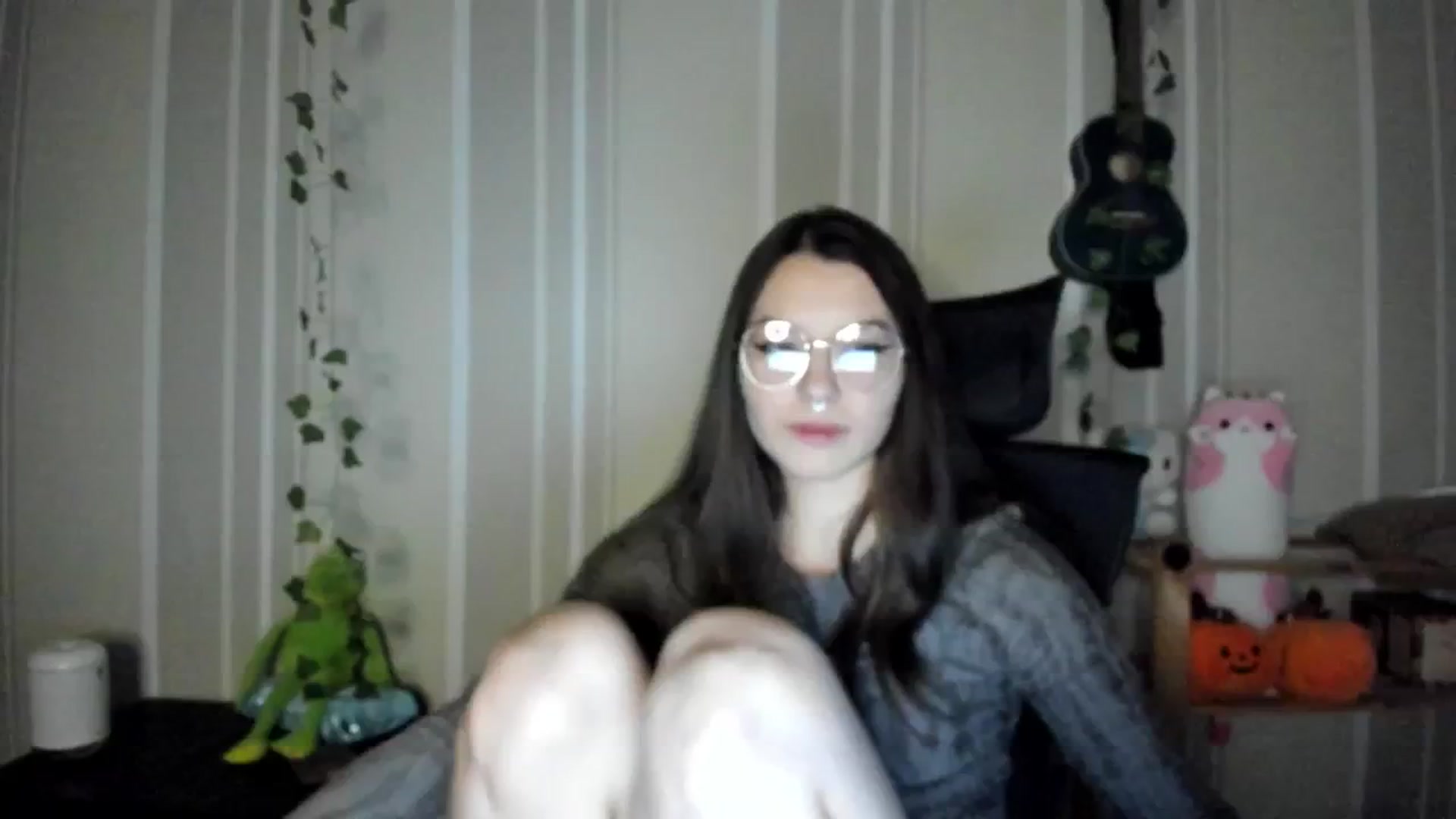 Gallery image thumbnail from AmnesiaGirl1's myfreecams stream on, 12/11/2024, 14:24 image 12 of 20