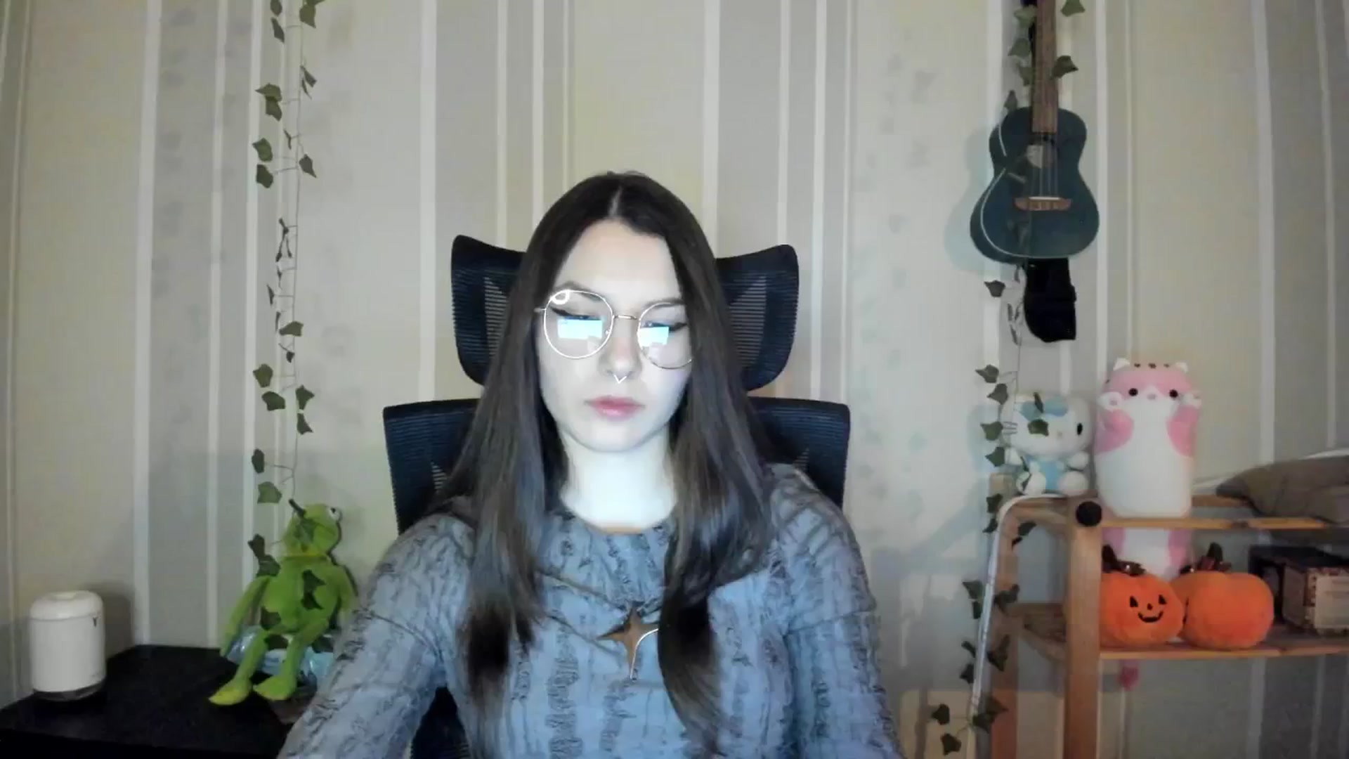 Gallery image thumbnail from AmnesiaGirl1's myfreecams stream on, 12/11/2024, 14:24 image 16 of 20